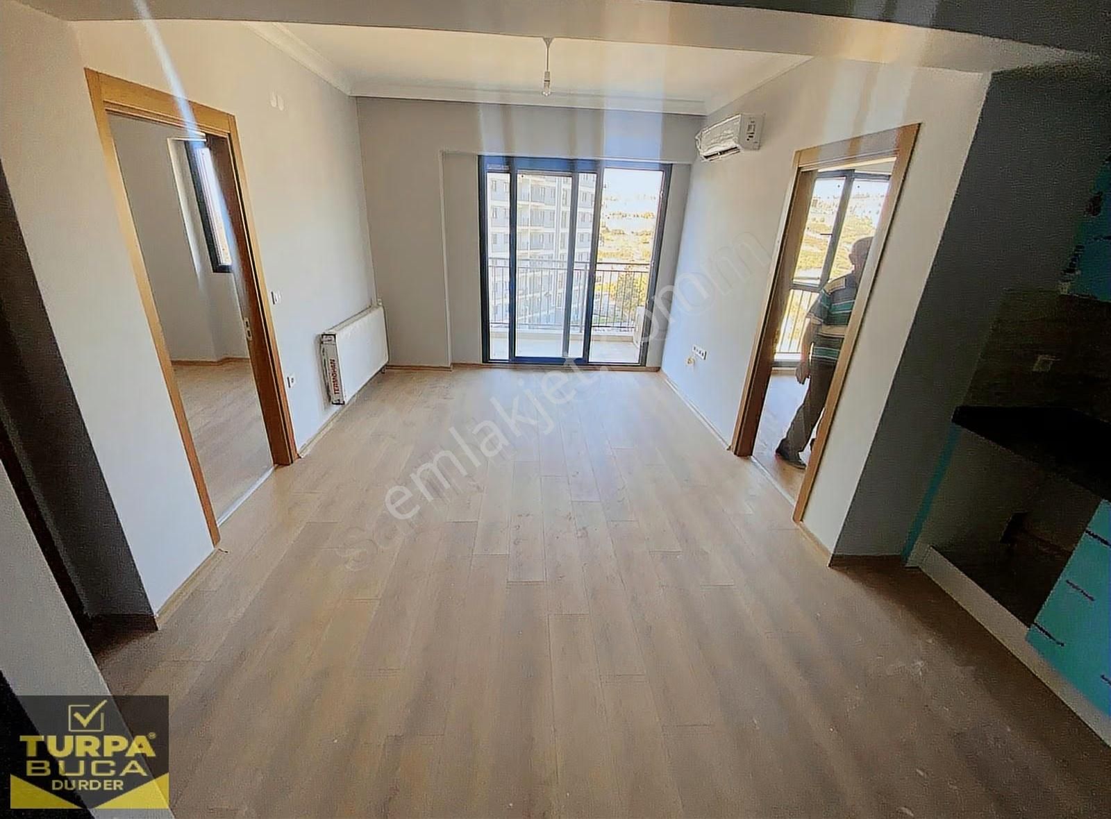 Turpa'dan Havuzlu Güvenlikli Site Dasif'te 5.kat 0 Daire Fırsatı - Görsel 8