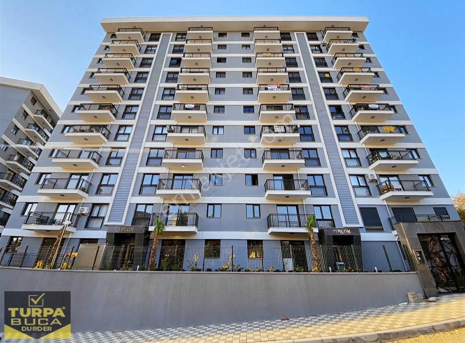 Turpa'dan Havuzlu Güvenlikli Site Dasif'te 5.kat 0 Daire Fırsatı - Görsel 29