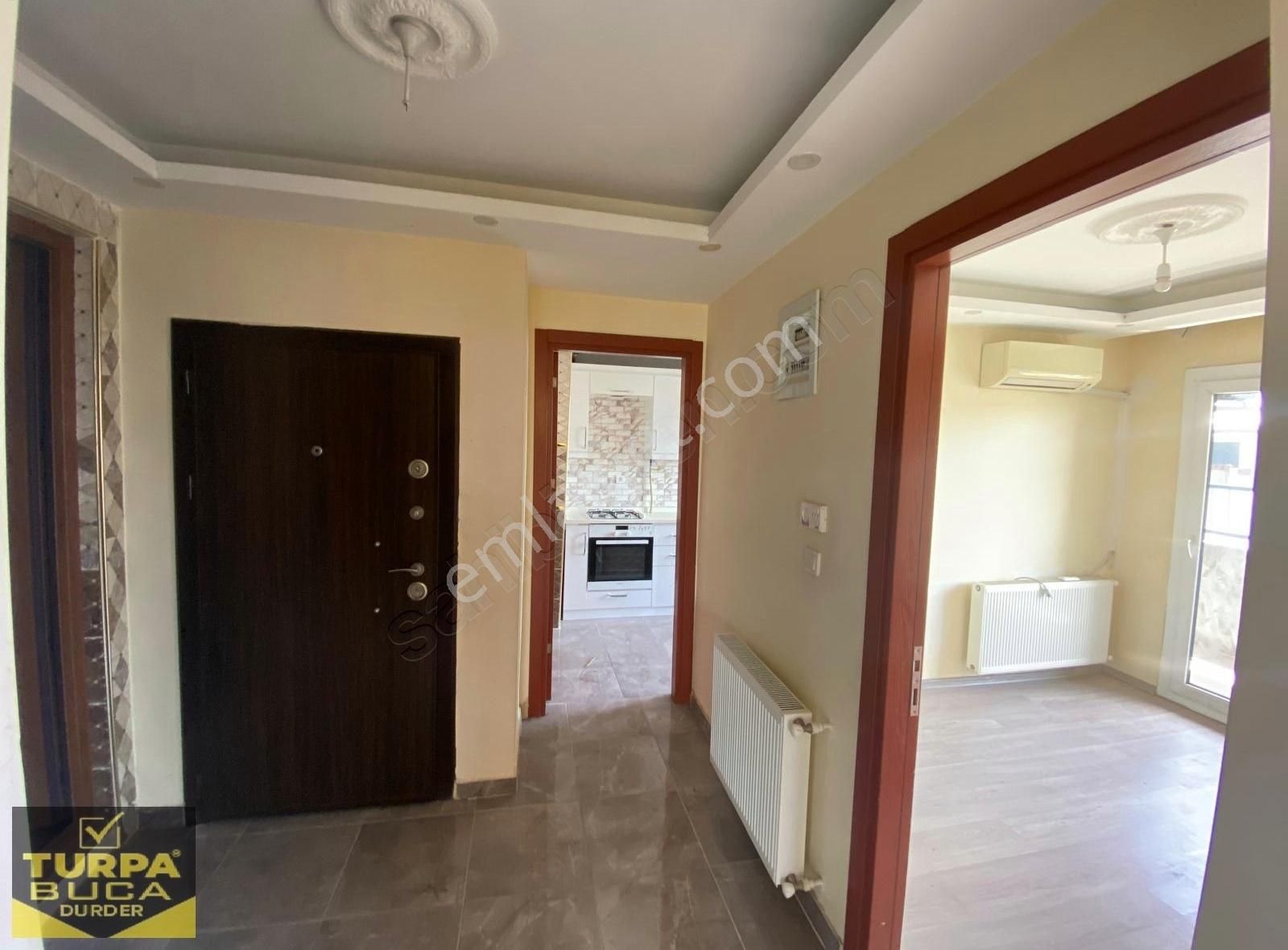 Turpa' Dan Yeşilbağlar' Da Cadde Üstü 2+1 Balkonlu D.gazlı Daire - Görsel 10