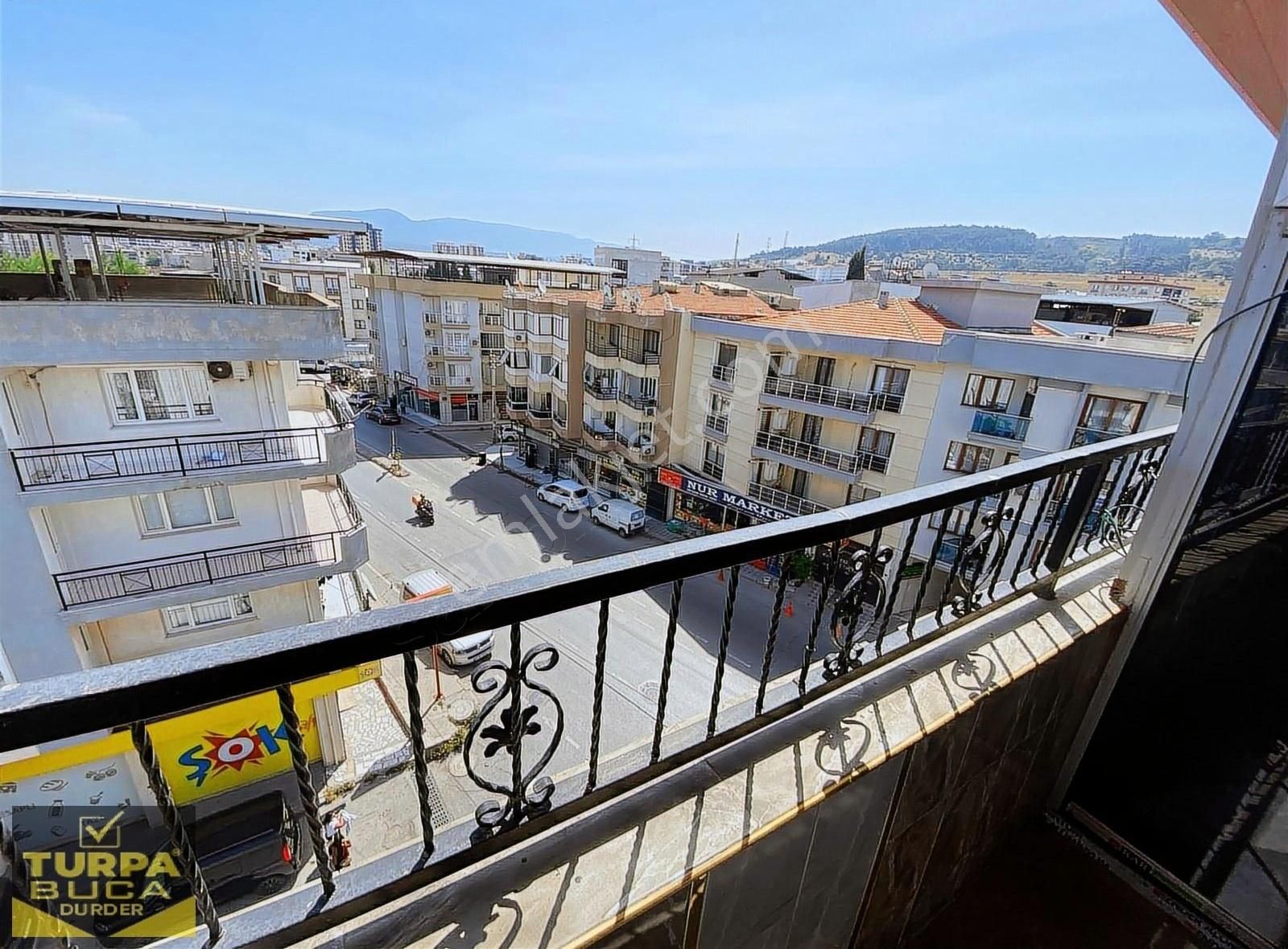 Turpa' Dan Yeşilbağlar' Da Cadde Üstü 2+1 Balkonlu D.gazlı Daire - Görsel 18