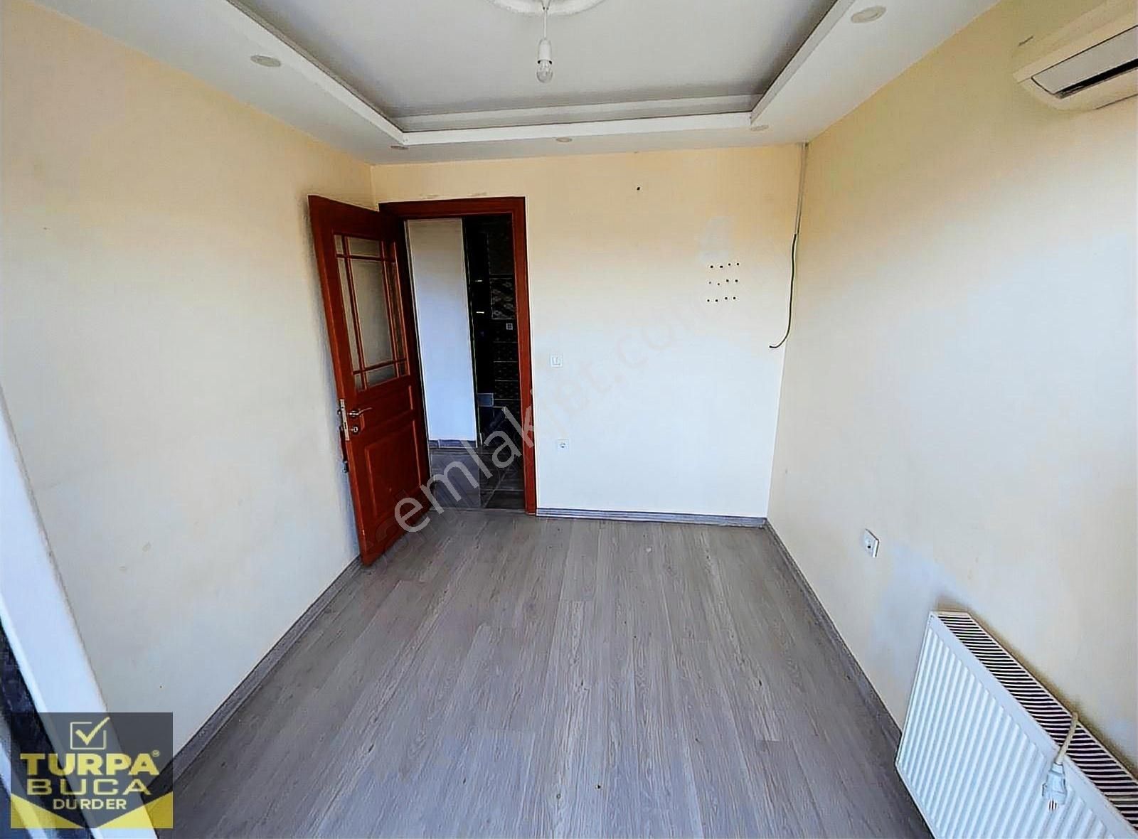 Turpa' Dan Yeşilbağlar' Da Cadde Üstü 2+1 Balkonlu D.gazlı Daire - Görsel 32