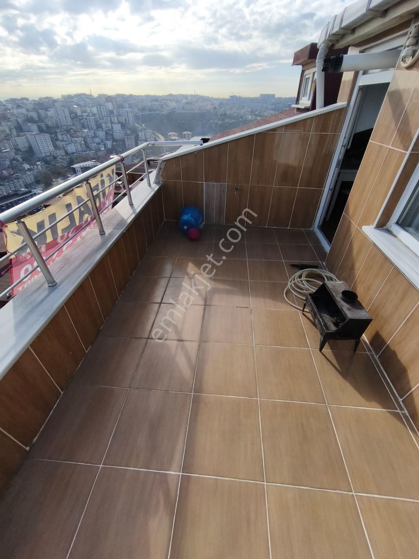 Eyüpsultan Karadolap Kiralık 1+1 Eşyalı Teras Katı Daire - Görsel 2