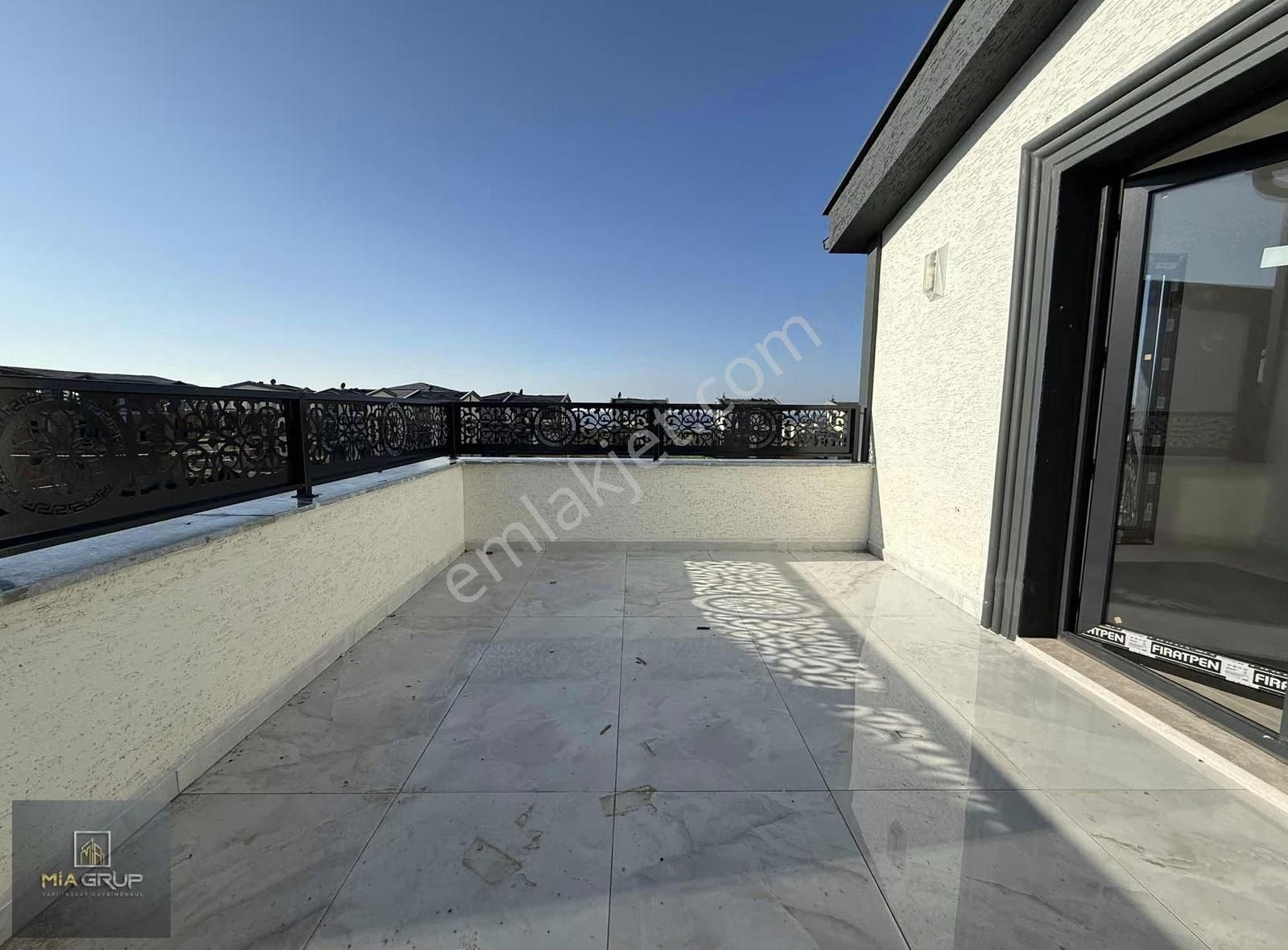 Mia Grup // Denize 50 Mt Müstakil 4+1 Lüx Villa - Görsel 16