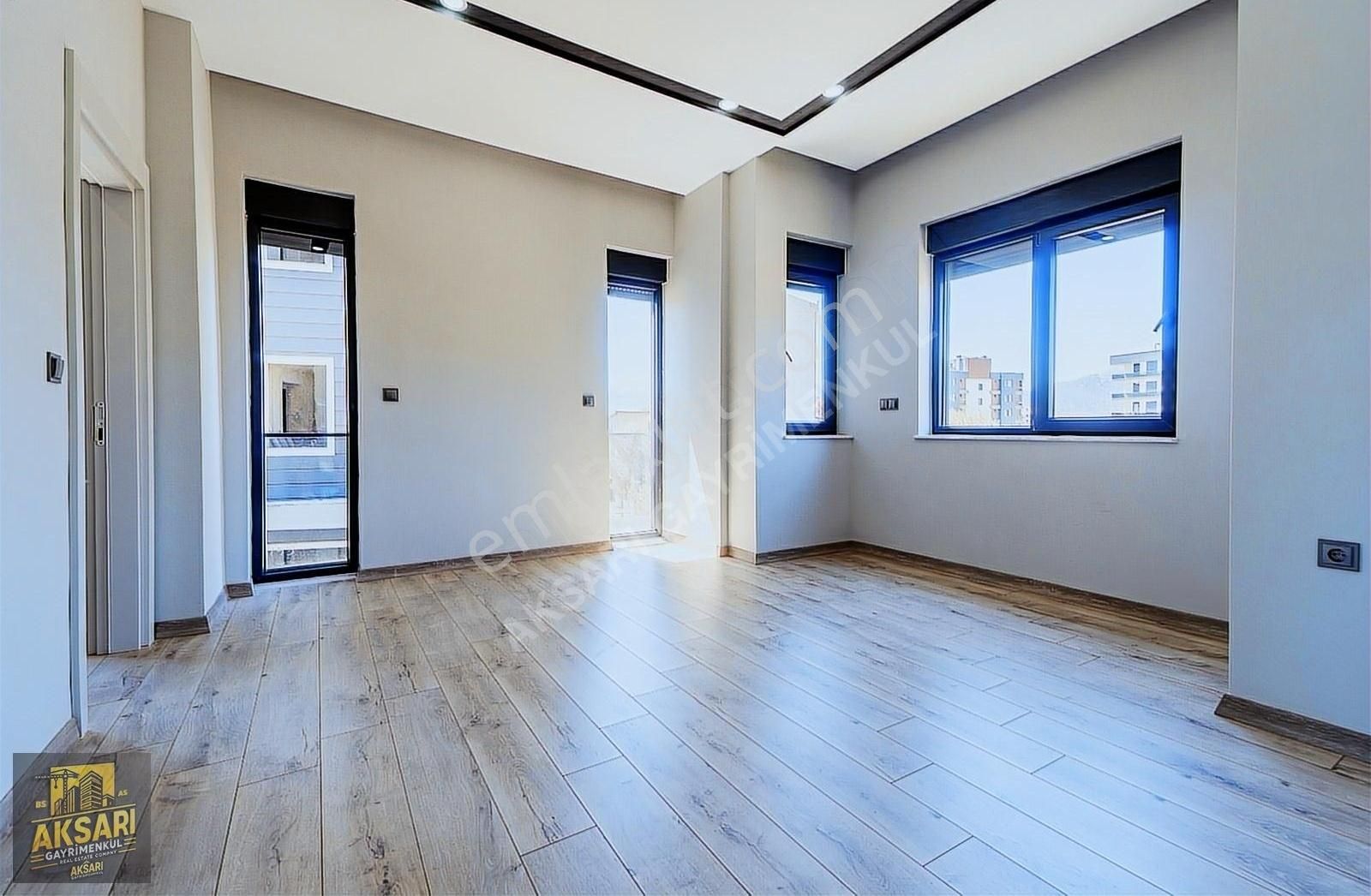 Döşemealtında 3+1 Ultra Lüks Satılık Villa Takasa Uygun - Görsel 11