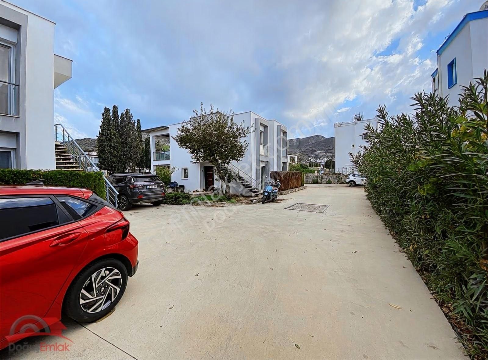 Doğuş Emlak'tan Nezih Havuzlu Site İçerisinde Bahçe Katı 2+1 - Görsel 13