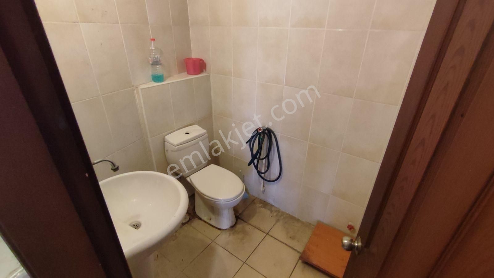 Doğugarajında Cadde Üzeri Dükkan - Görsel 8