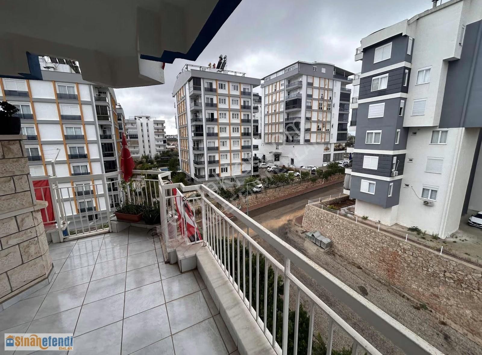 Sinanefendi Eml Den Satılık 3+1 135 M2 Asansörlü Doğalgaz Binada - Görsel 27