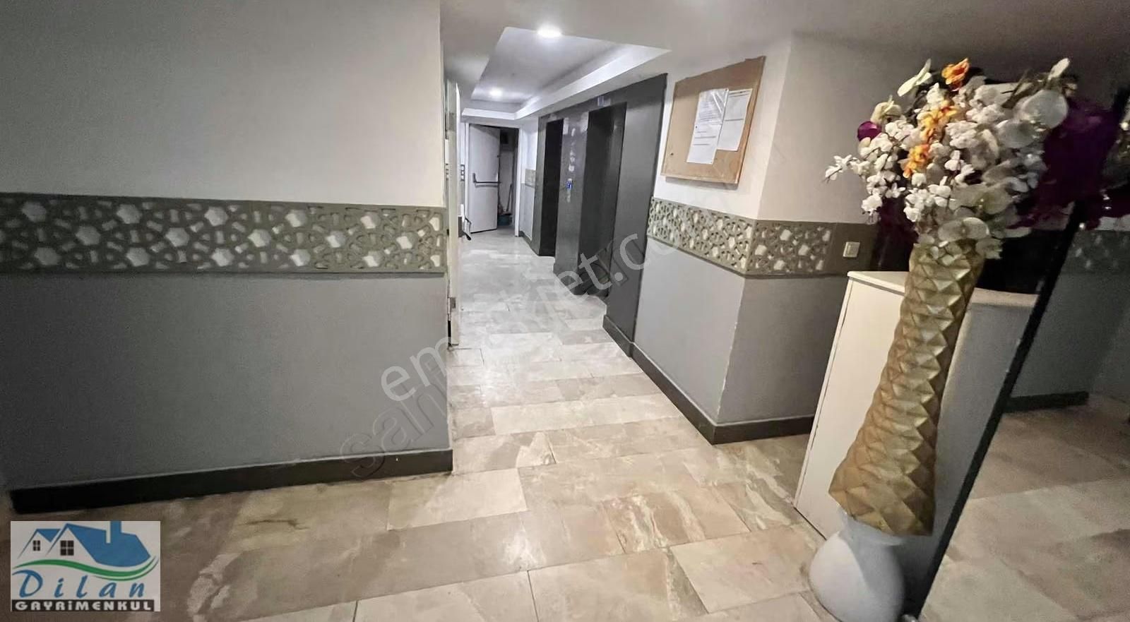 Metrobüse Yakın Site İçerisinde Kapalı Mutfak Satılık 2+1 - Görsel 2