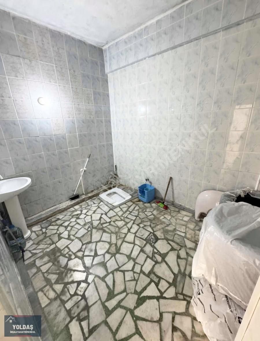 Yoldaş İnşaat'tan Kiralık 85 M2 Giriş Dükkan - Görsel 2