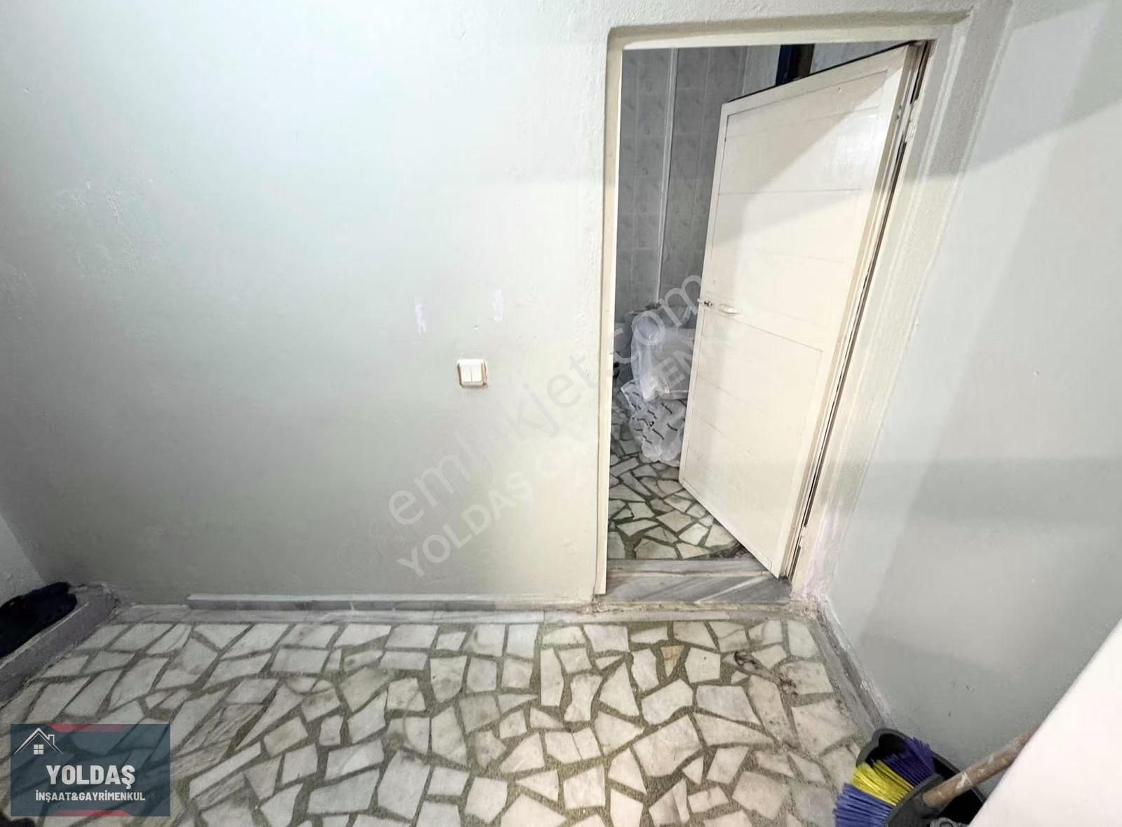 Yoldaş İnşaat'tan Kiralık 85 M2 Giriş Dükkan - Görsel 7