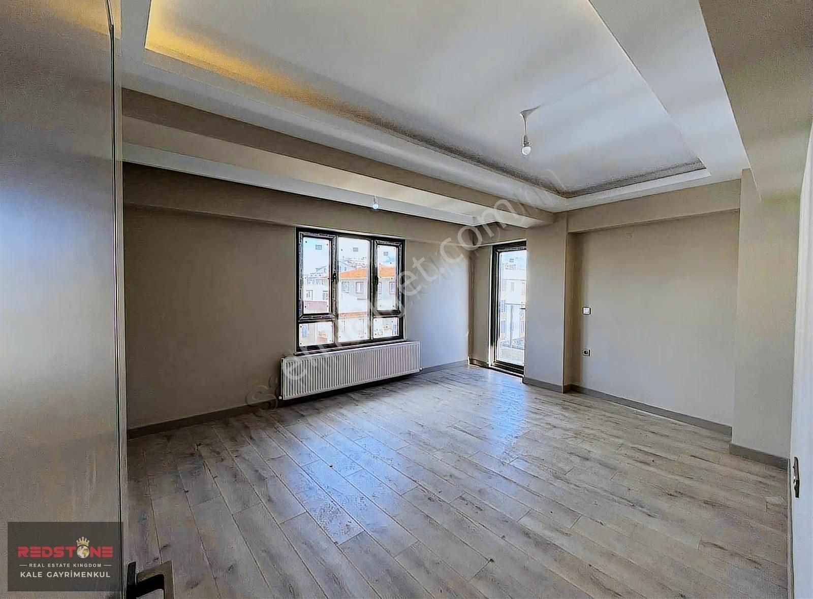 Çanakkale Barboros Mahallesinde Sıfır 4+1 Dublex Daire - Görsel 12