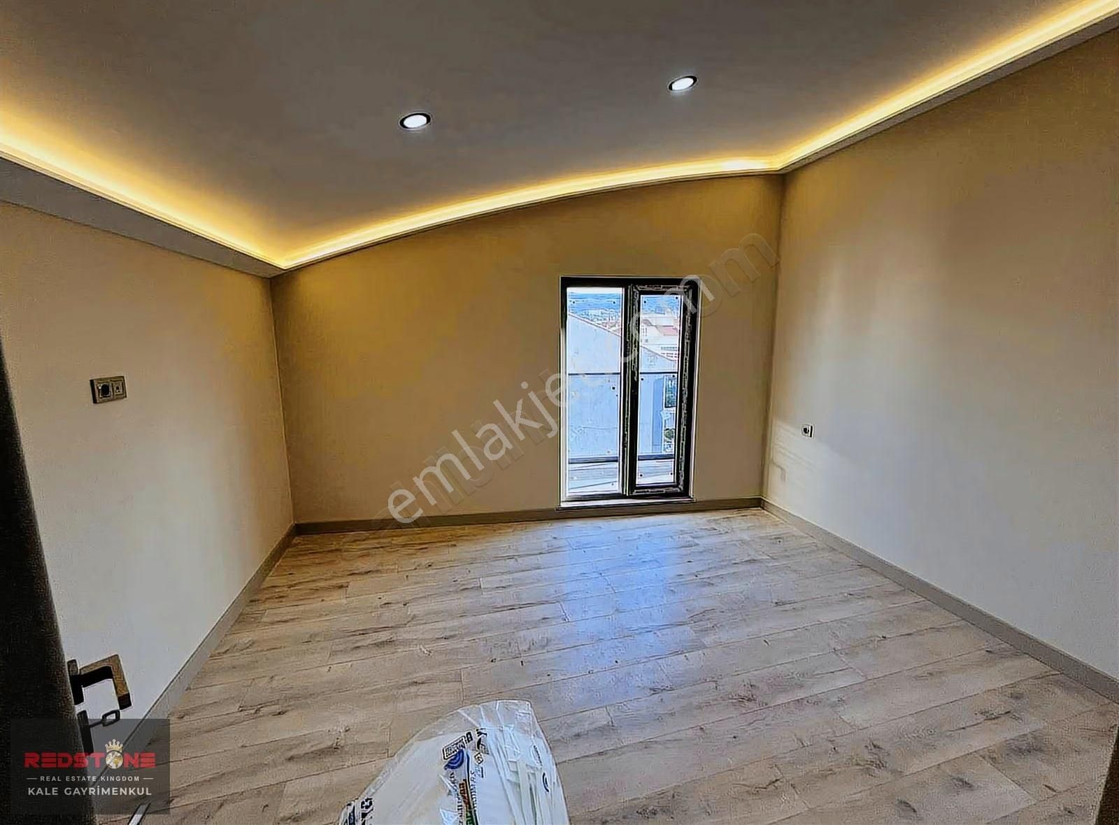 Çanakkale Barboros Mahallesinde Sıfır 4+1 Dublex Daire - Görsel 10