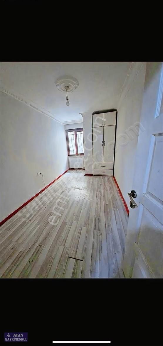 Beylikdüzü Yakuplu Mahallesinde Satılık 2+1 Bahçekatı - Görsel 5