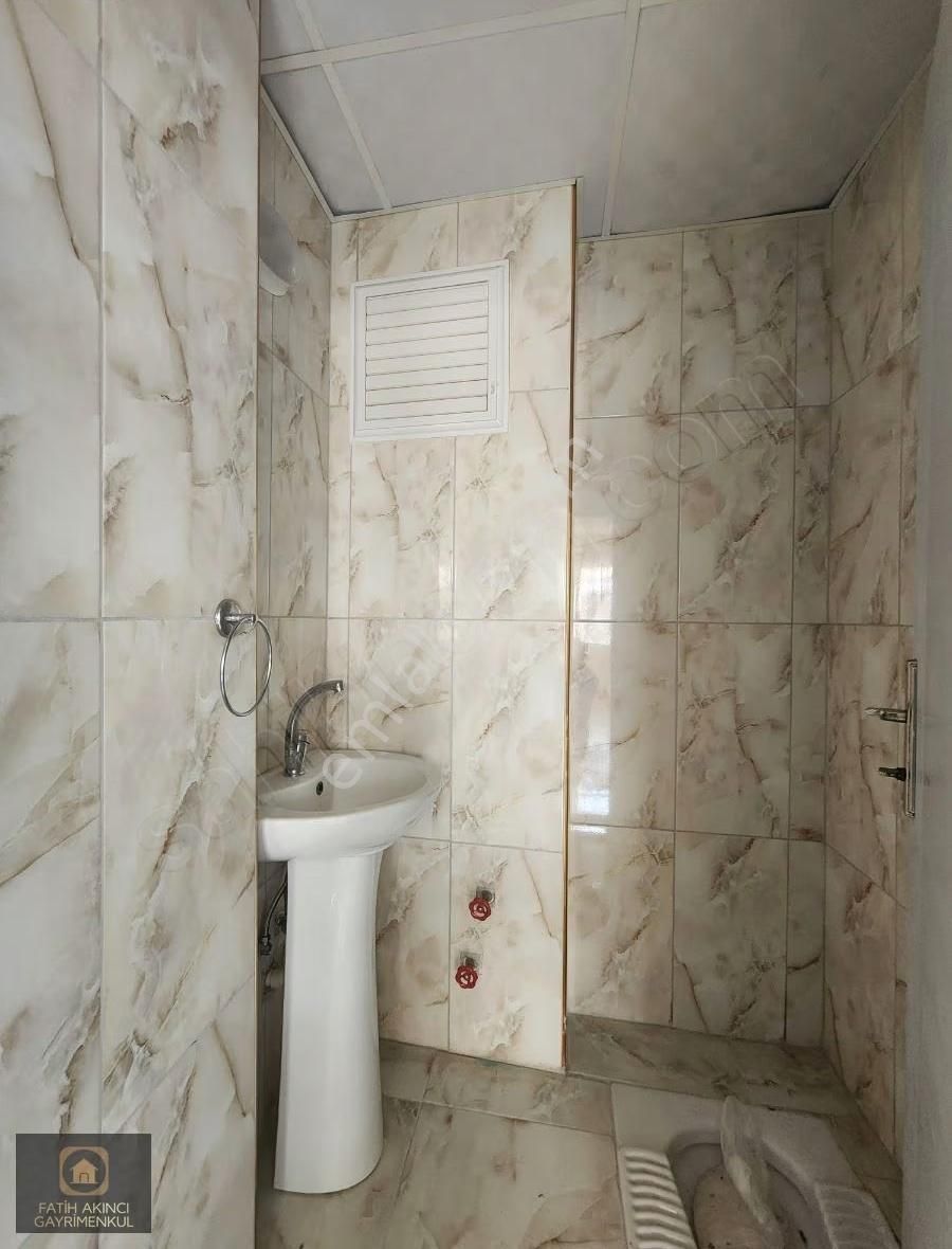 Erenköy De Kiralık 2+1 Daire - Görsel 16