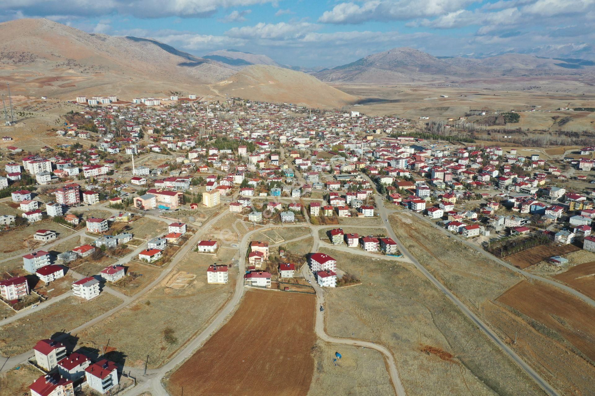 İlçe Nin Gelişen Yerinde Merkezi Konumda Satılık Arsa - Görsel 7