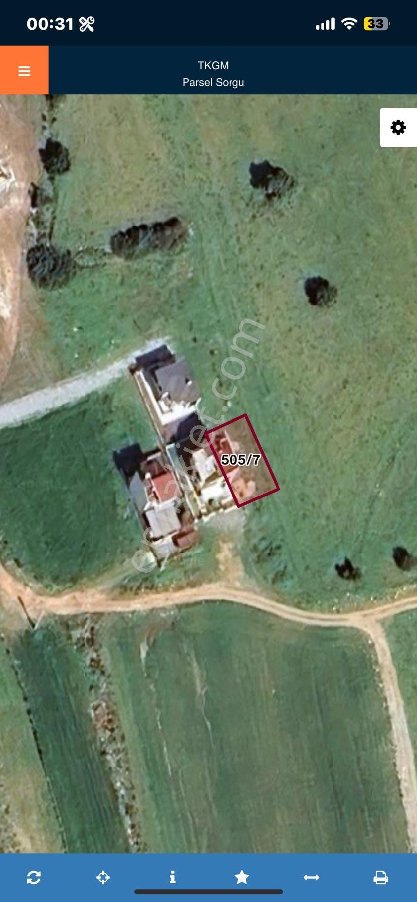 Hisar Mahellesinde Köşe Villa Arsası