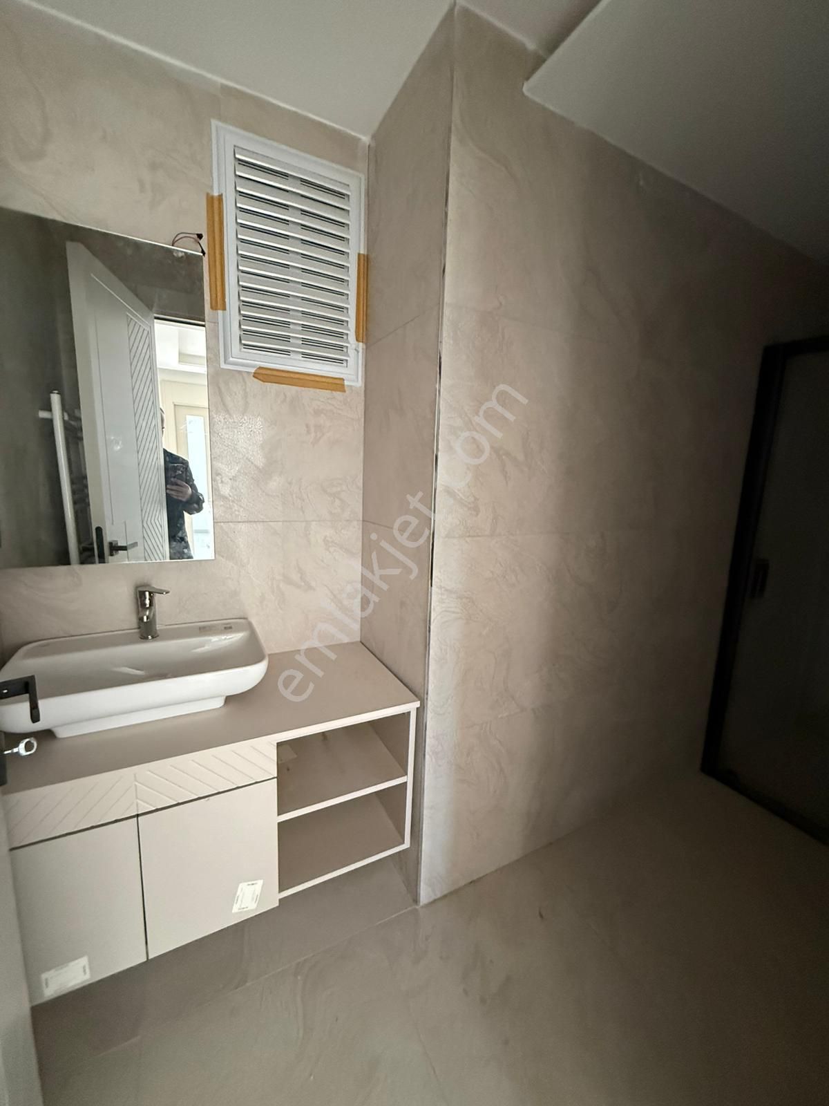 Atatürk Mahallesinde 2+1 Kiralık Daire - Görsel 14