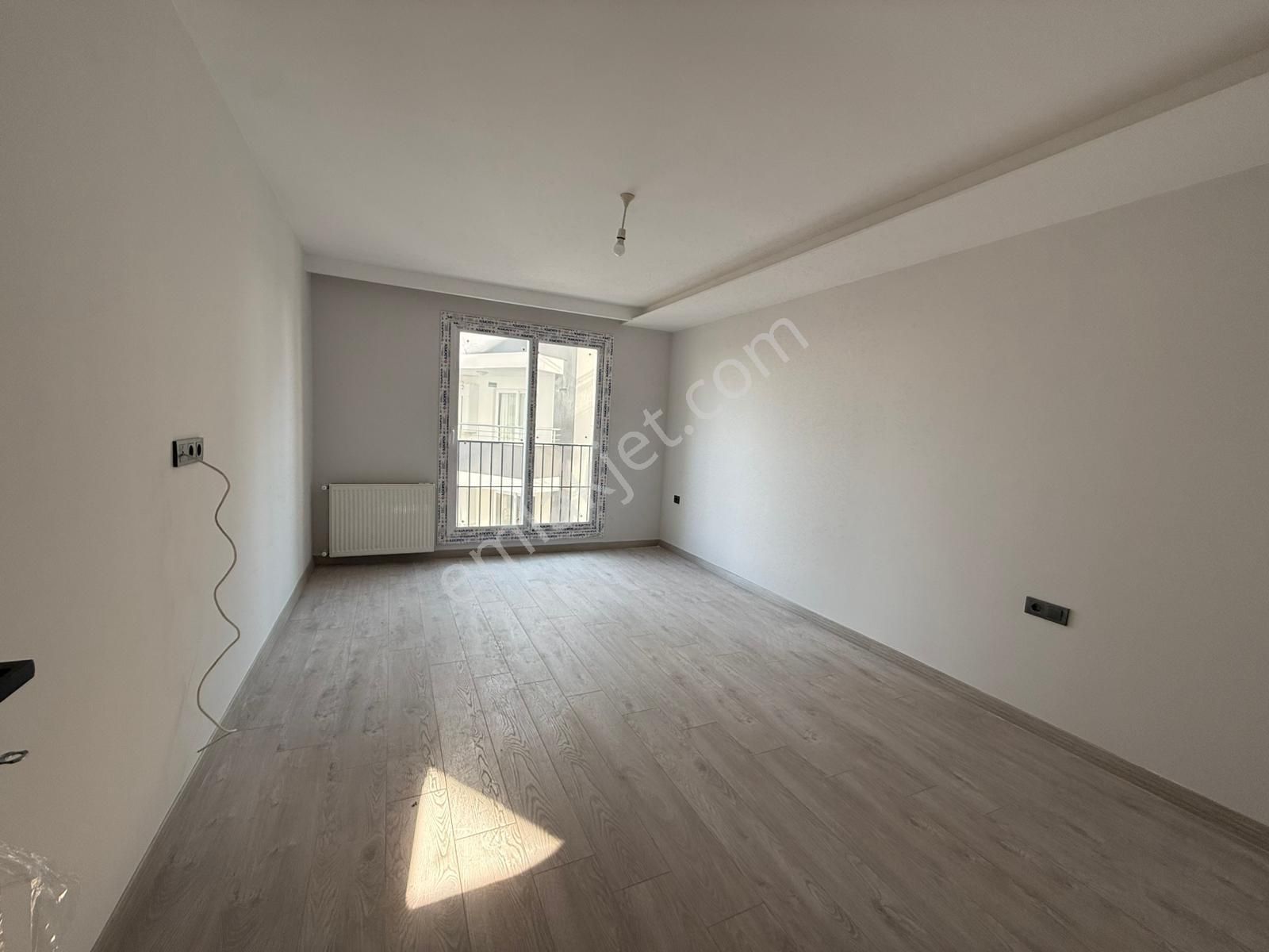 Atatürk Mahallesinde 2+1 Kiralık Daire - Görsel 11