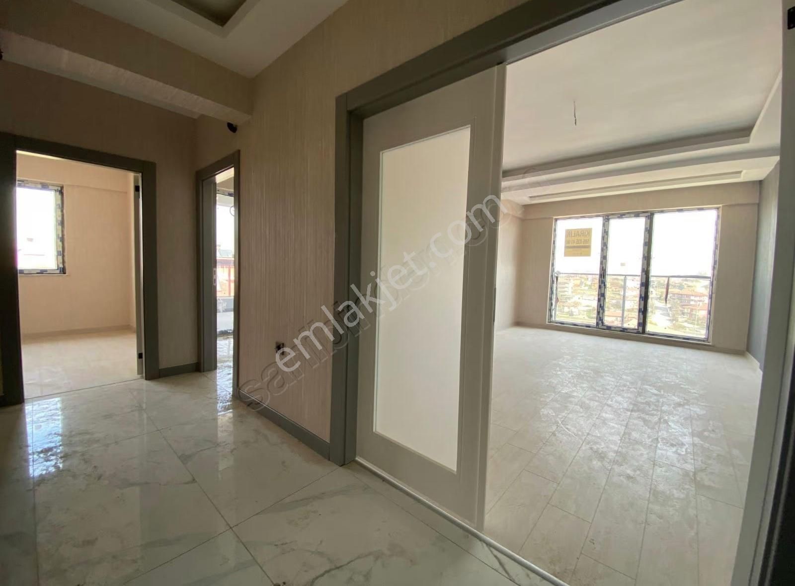 Susuz'da Geniş 2+1 Sıfır Lüks Daire - Görsel 4