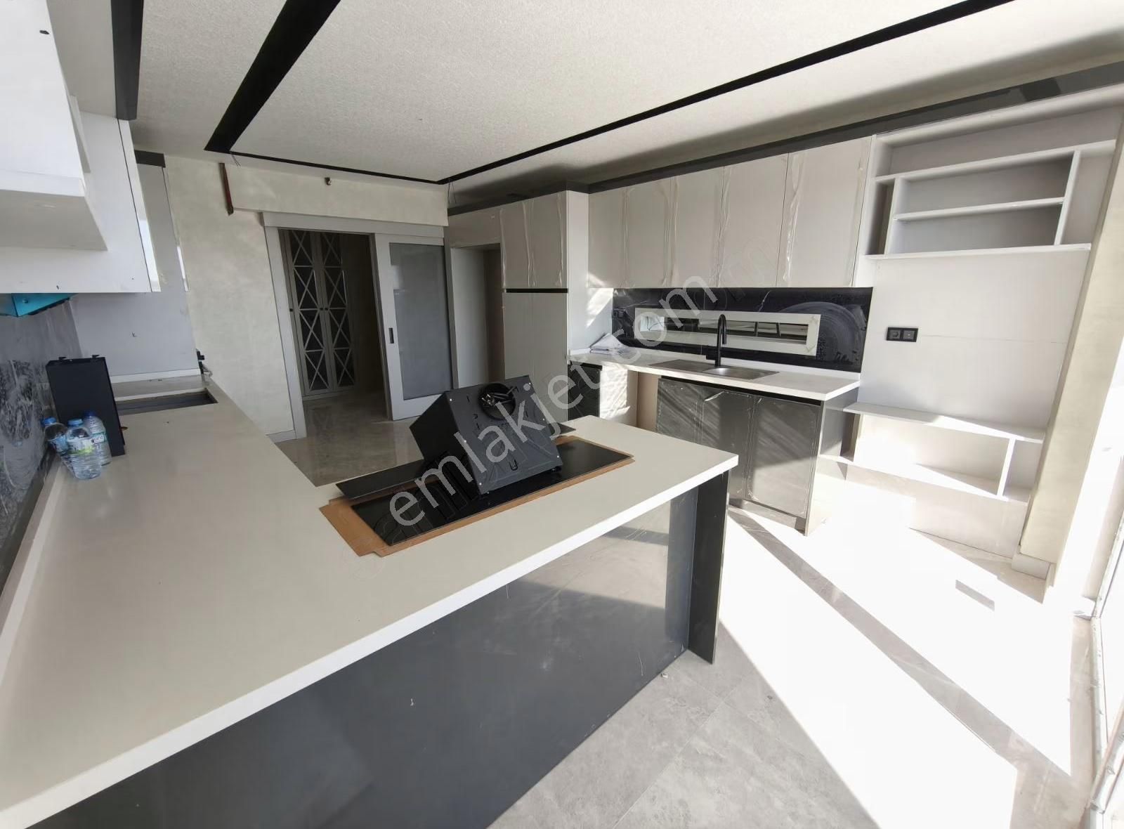 Ebeveyn Banyolu Sıfır 4+1 Ara Kat Satılık Fırsat Daire - Görsel 12