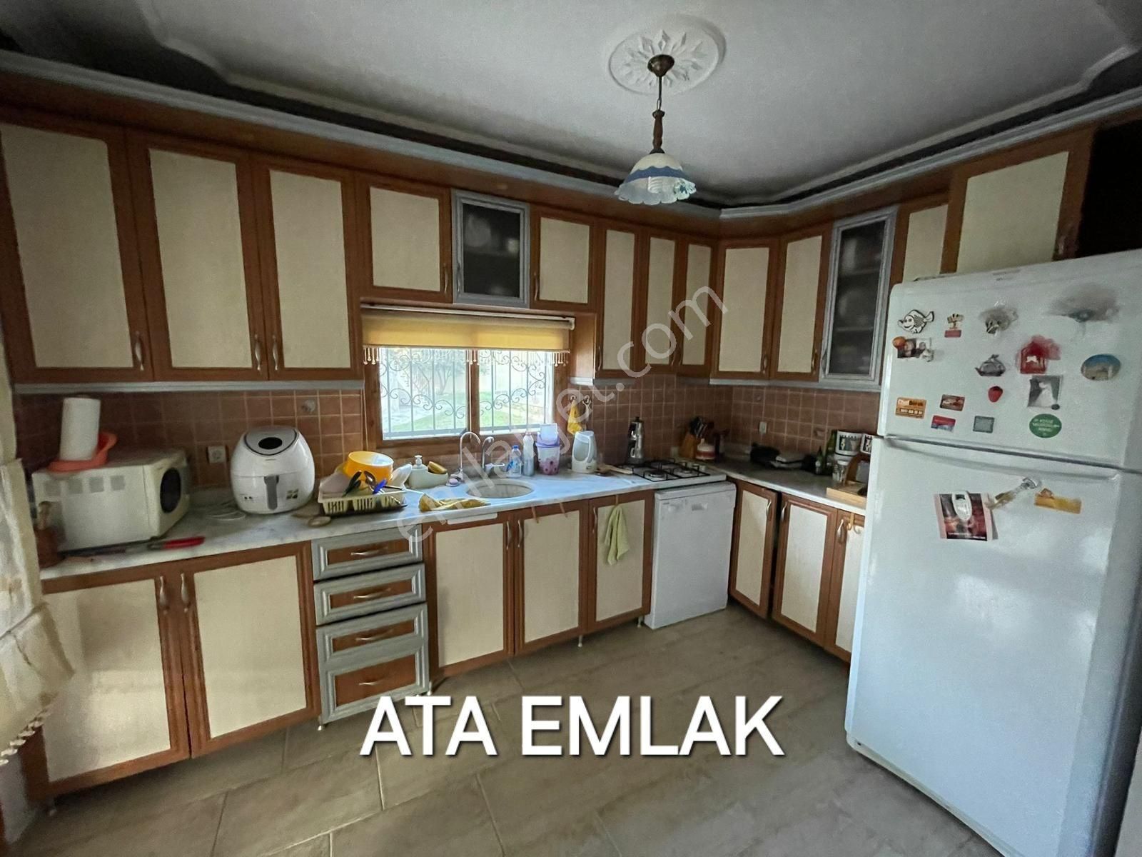 Kuşadasında Nazilli Pazarı Ve Avm'lere Yakın Havuzlu Sitede Tek Müstakil Villa - Görsel 9