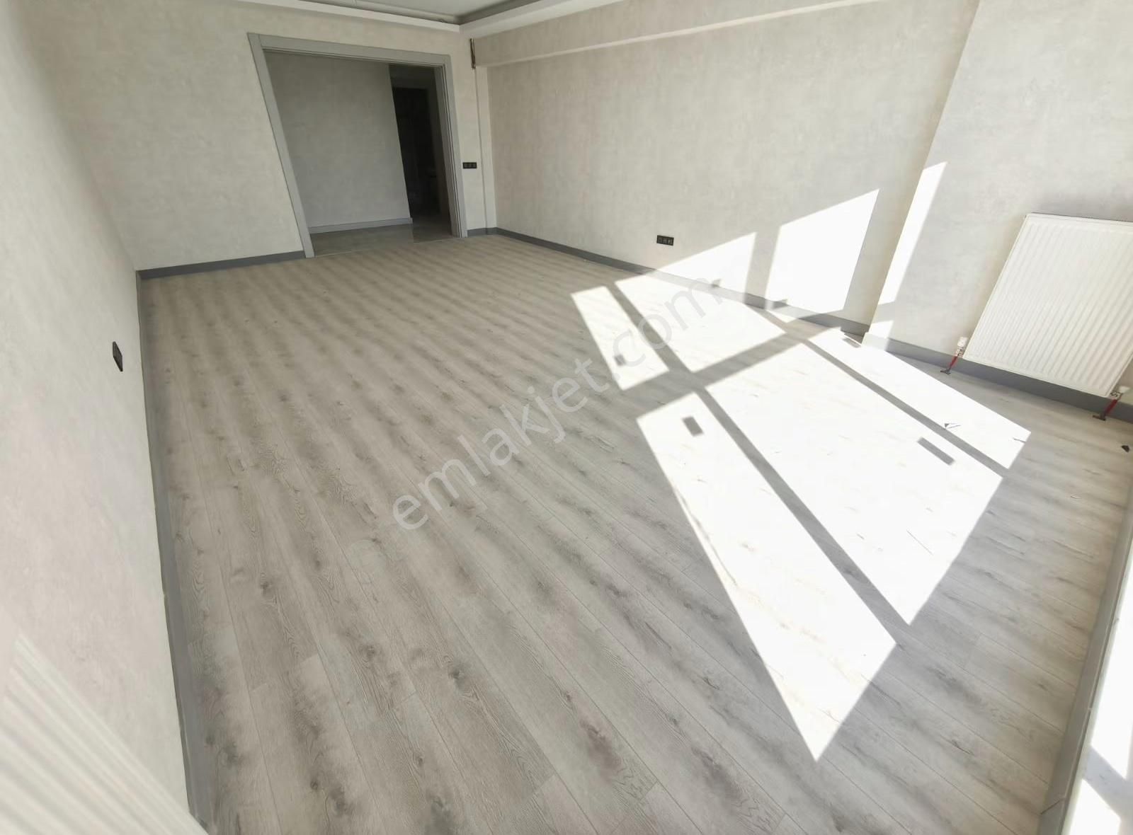 Merkezi Lokasyonda Orman Manzaralı 4+1 Ara Kat Daire - Görsel 12