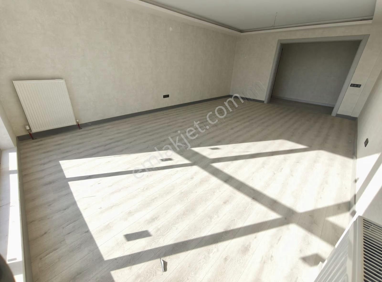 Merkezi Lokasyonda Orman Manzaralı 4+1 Ara Kat Daire - Görsel 4