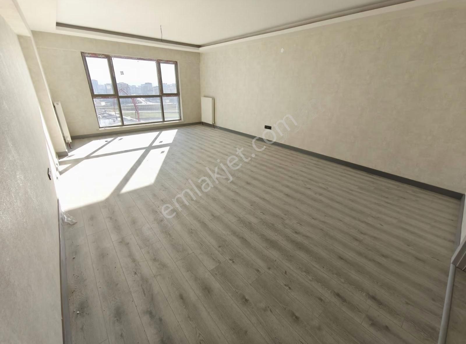 Merkezi Lokasyonda Orman Manzaralı 4+1 Ara Kat Daire - Görsel 13