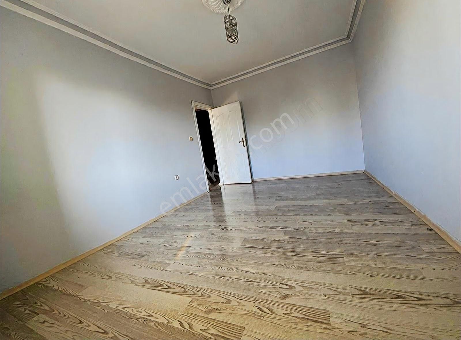 Geniş Bahçeli Kiralık Müstakil - Görsel 3