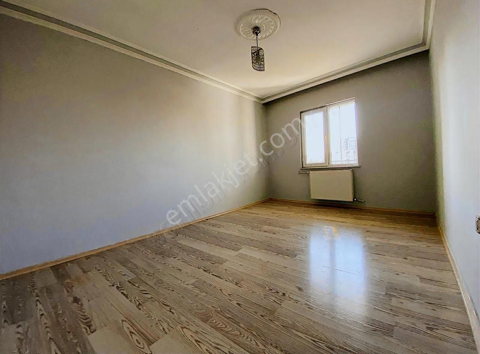 Geniş Bahçeli Kiralık Müstakil - Görsel 7
