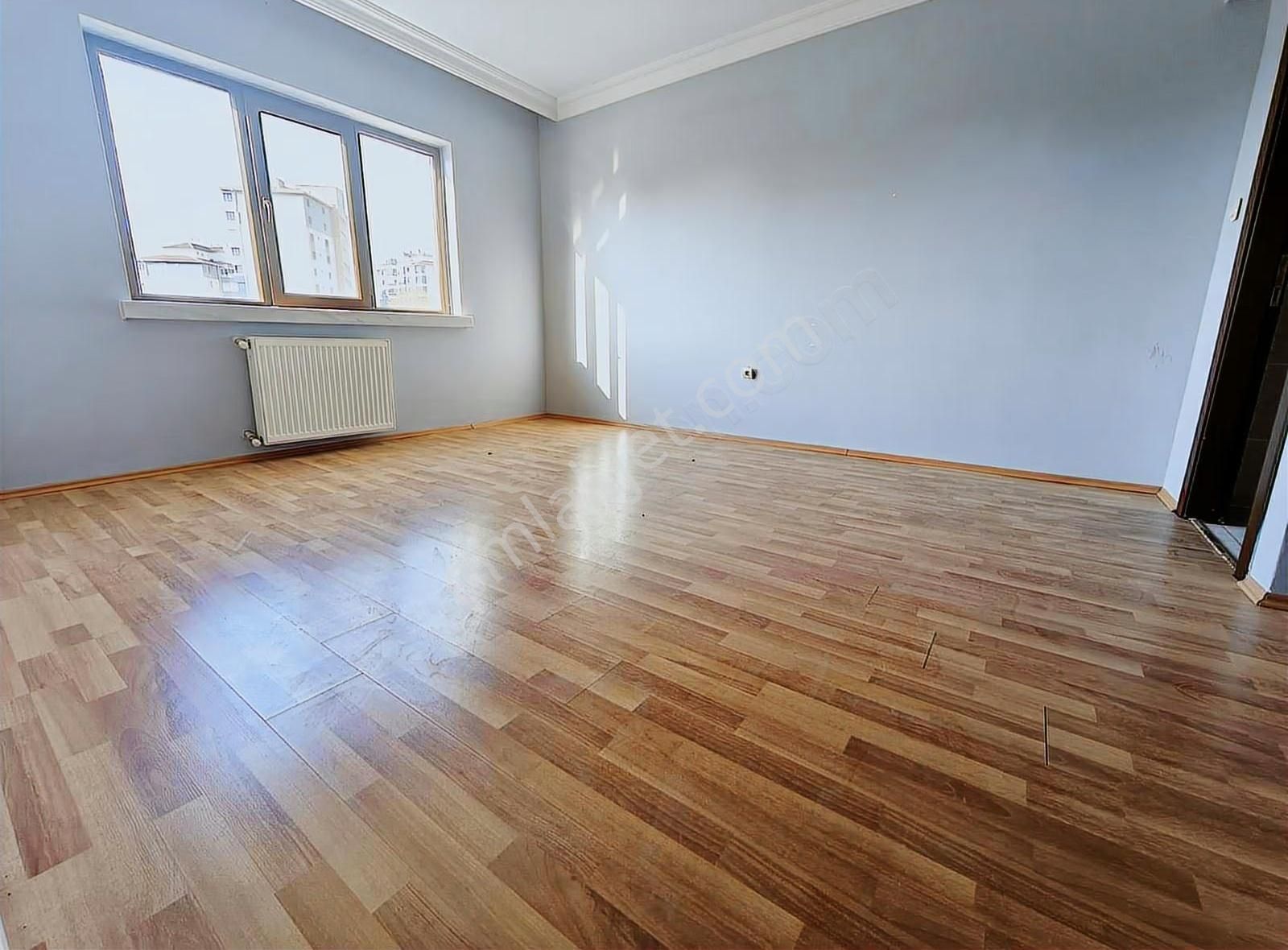 4+1 Kullanışlı Ebeveyn Banyolu Ara Kat Fırsat Daire - Görsel 3