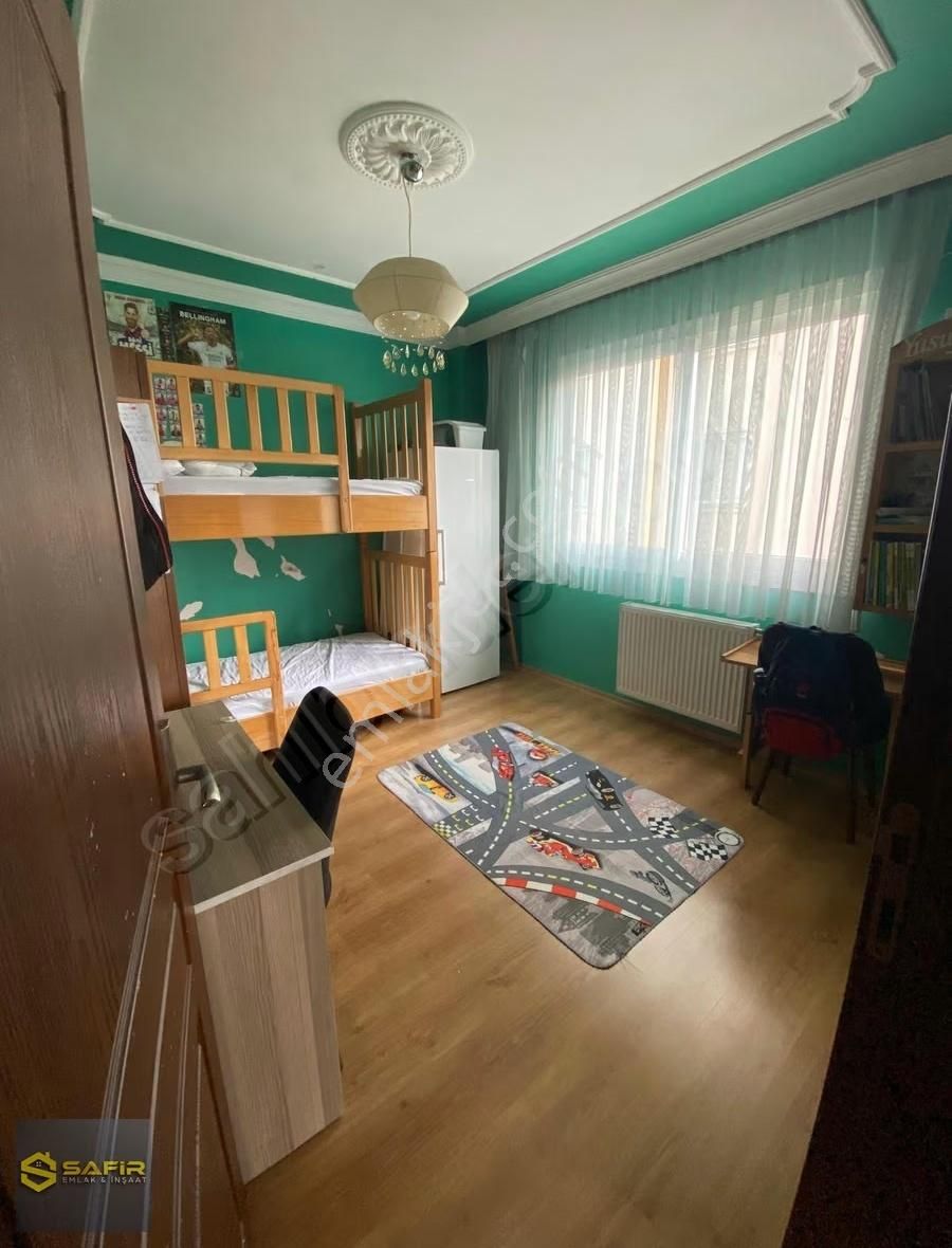 Safir'den Mükemmel Konumda Satılık 3+1 Ara Kat Daire...