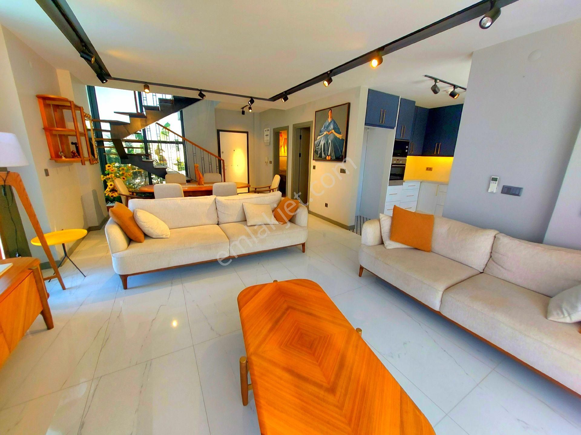 Kuşadasında Avm'ye Yakın Özel Havuzlu Tek Müstakil 4+1 Sıfır Villa - Görsel 6