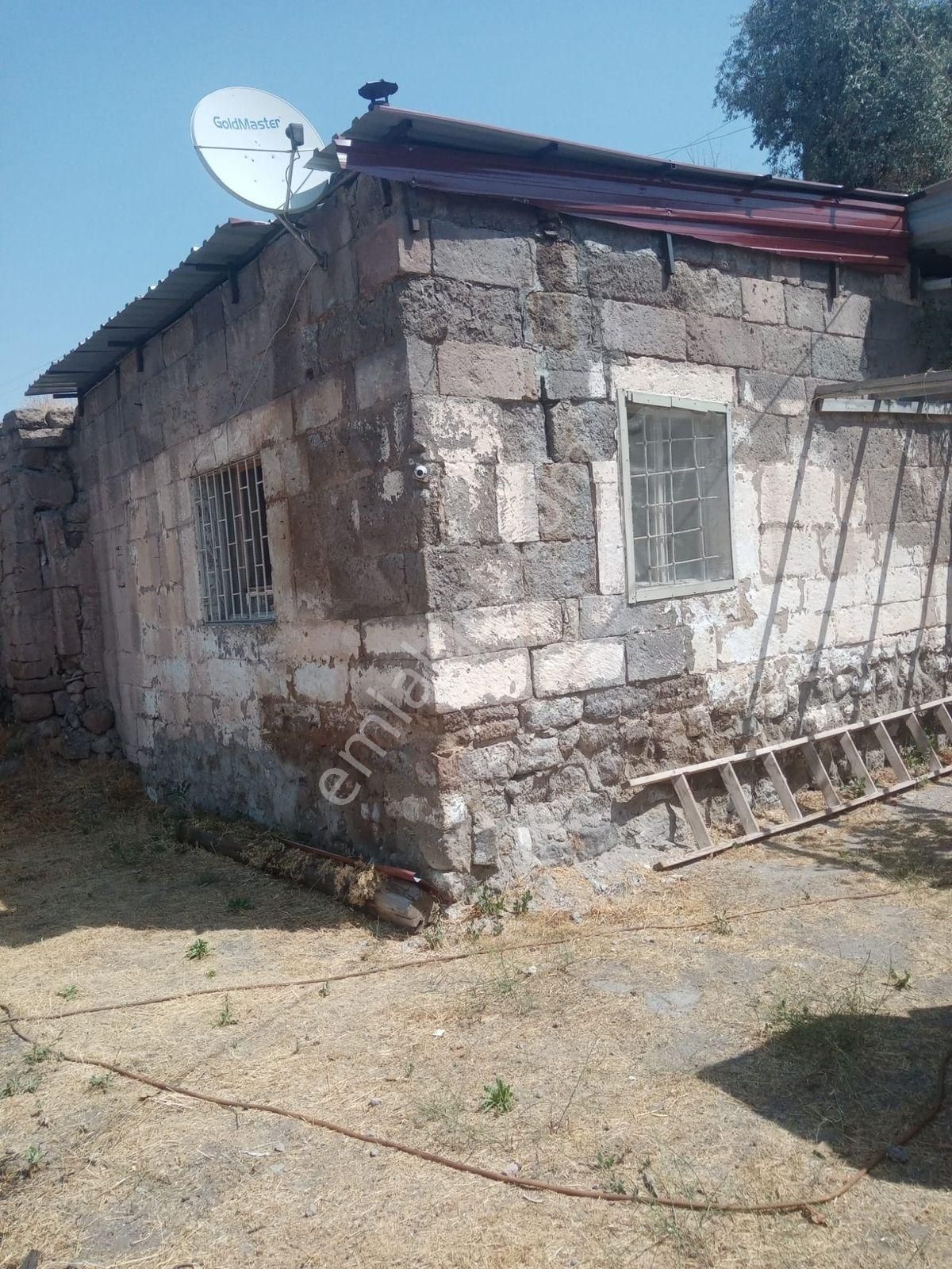 Tavlusun ' Da Bahçeli Bağ Evi - Görsel 3