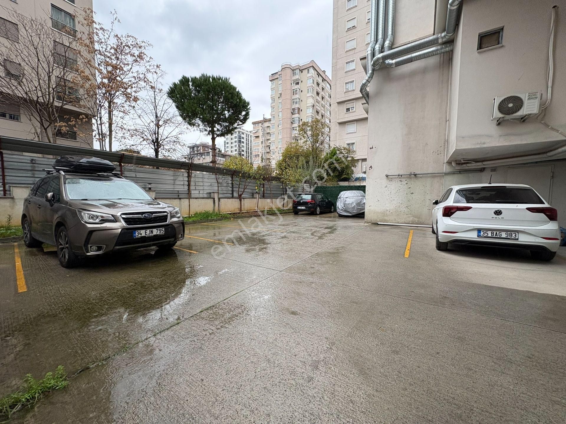 Emin Alipaşa Caddesinde Marmaray Sahile Yakın 2+1 75 M² Net - Görsel 30