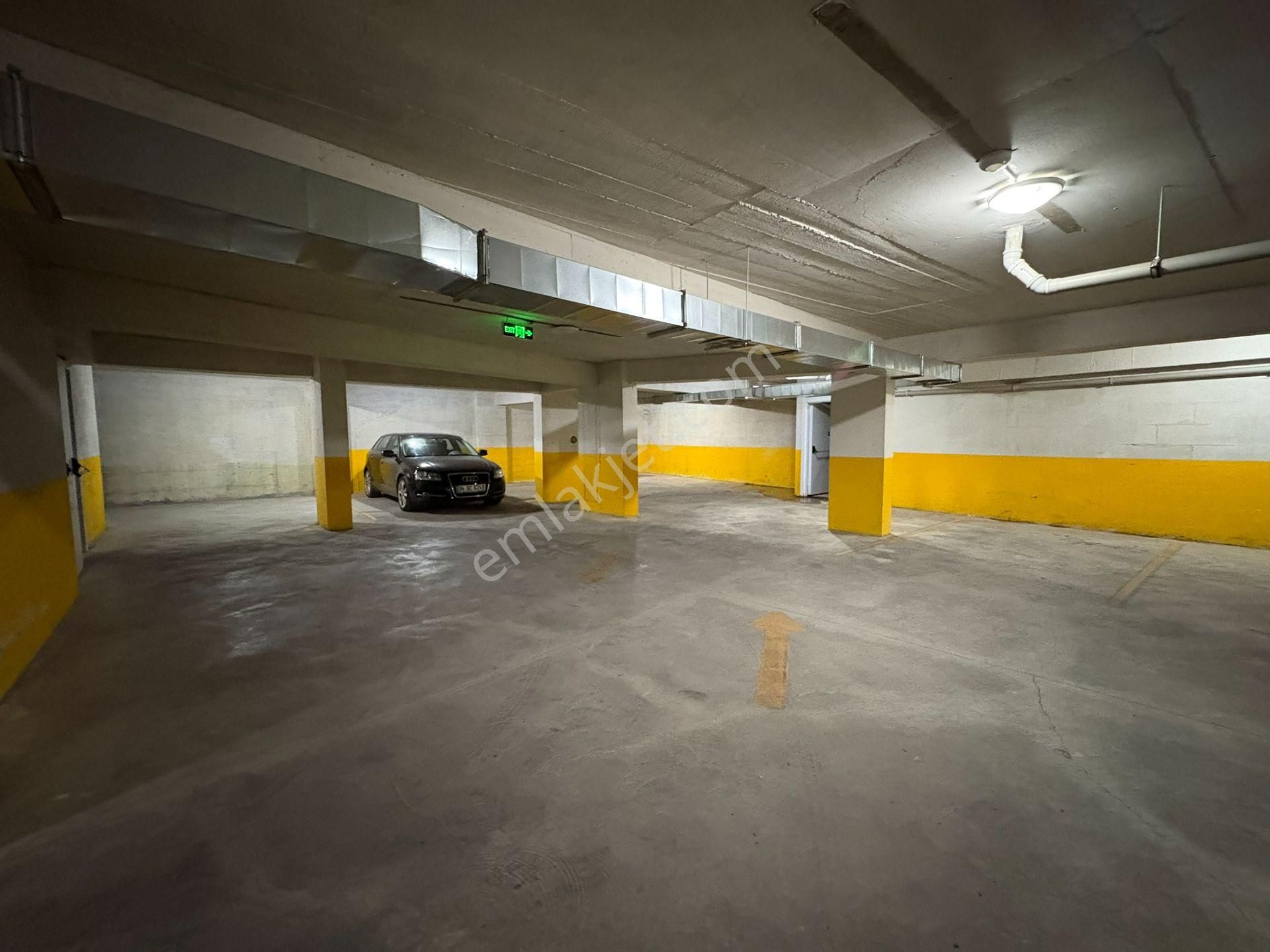 Emin Alipaşa Caddesinde Marmaray Sahile Yakın 2+1 75 M² Net - Görsel 29