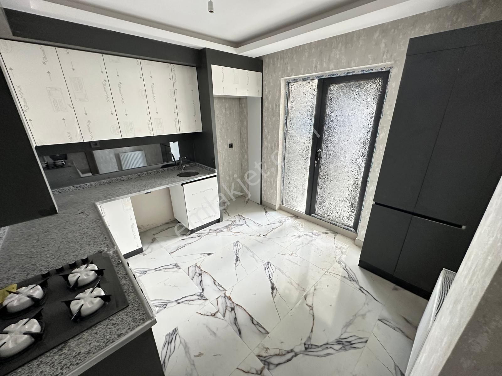 Yenikent Fevzi Çakmak Mh'de 2+1 Giriş Kat Merkezi Konum'da Satılık Daire - Görsel 3