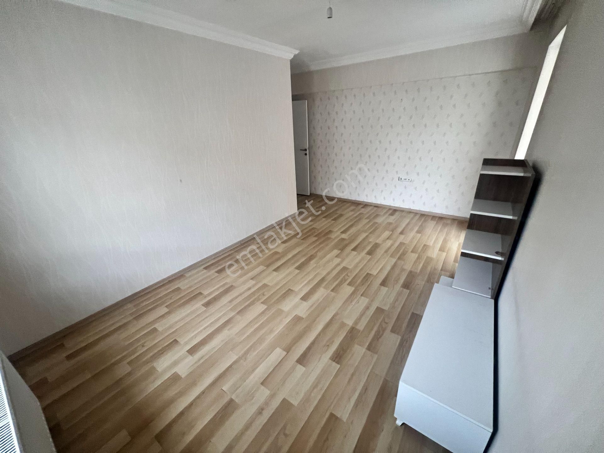 Cihandan Karakeçili Cadde Üzerinde Asansörlü Geniş 3+1 - Görsel 18