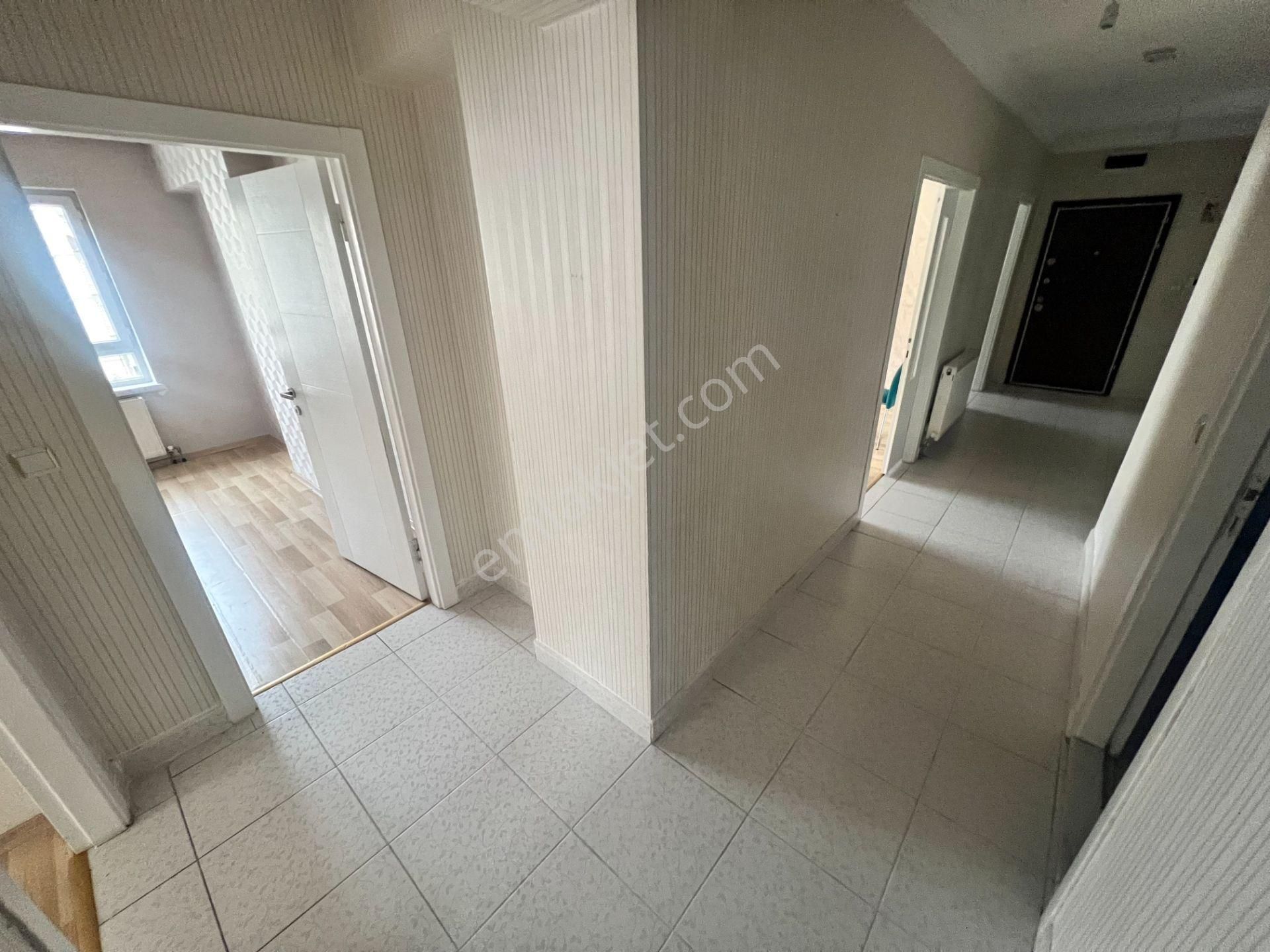 Cihandan Karakeçili Cadde Üzerinde Asansörlü Geniş 3+1 - Görsel 24