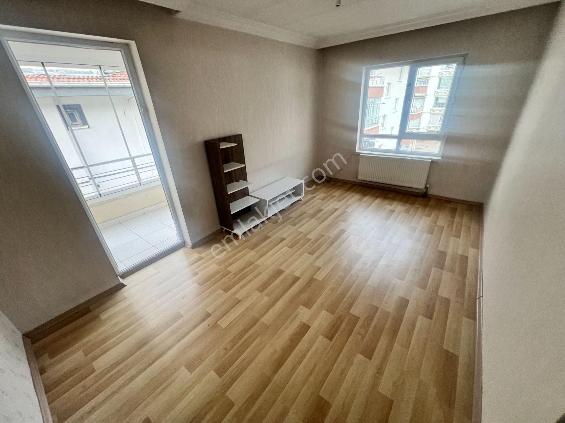 Cihandan Karakeçili Cadde Üzerinde Asansörlü Geniş 3+1 - Görsel 15