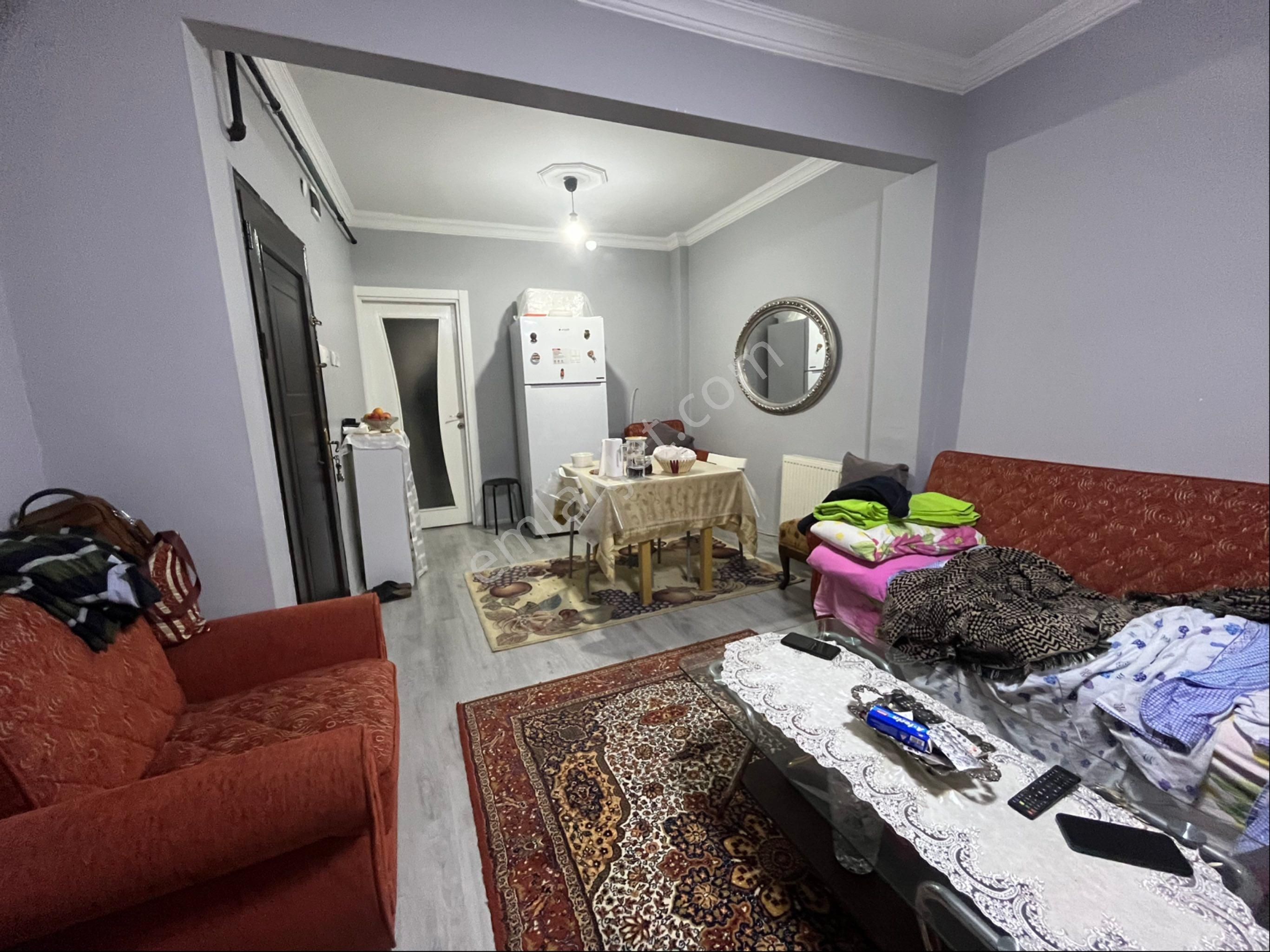 Ecem Emlaktan Kocamustafapaşa Merkezde 60m2 Ara Kat - Görsel 3