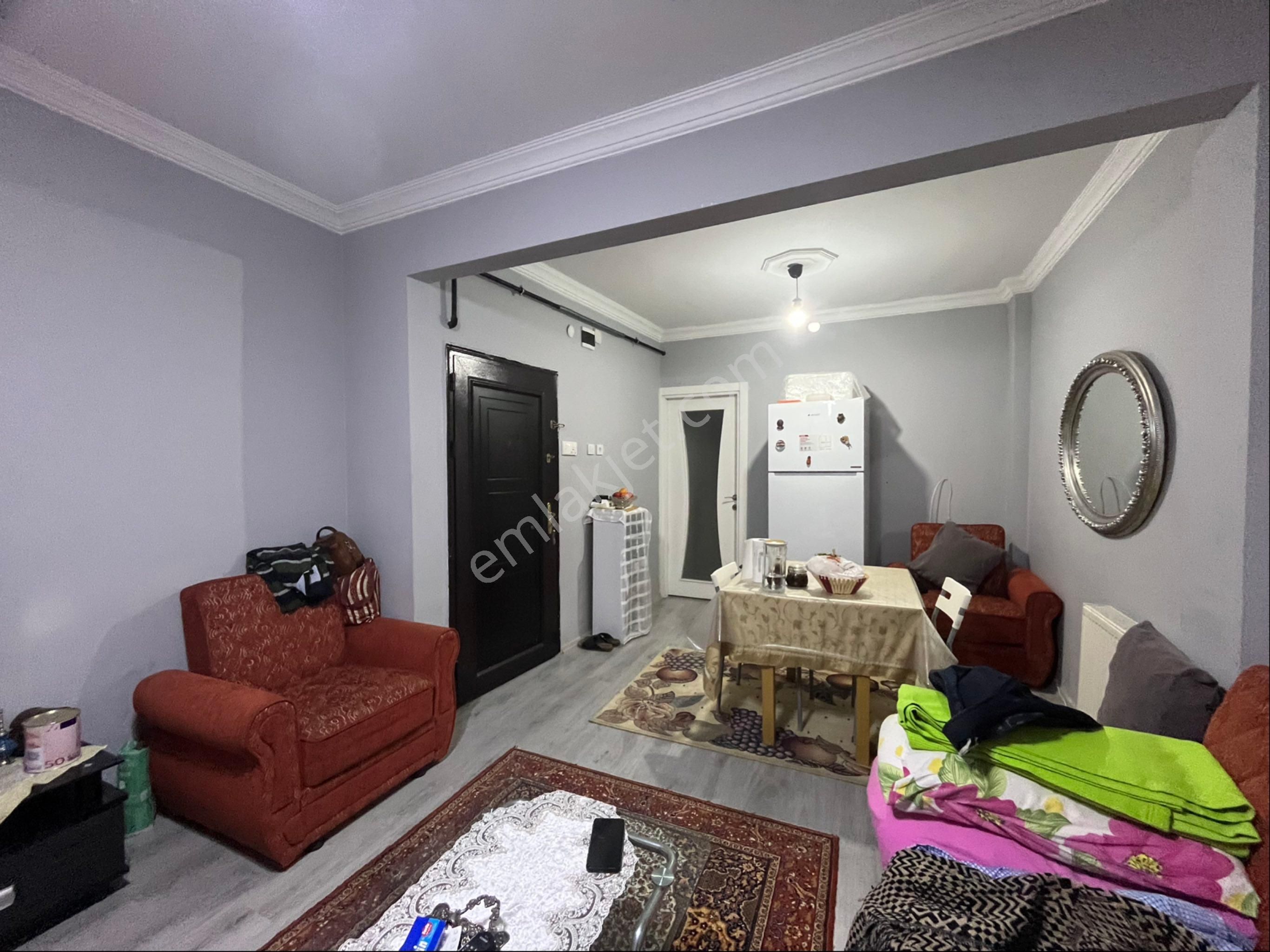 Ecem Emlaktan Kocamustafapaşa Merkezde 60m2 Ara Kat - Görsel 2