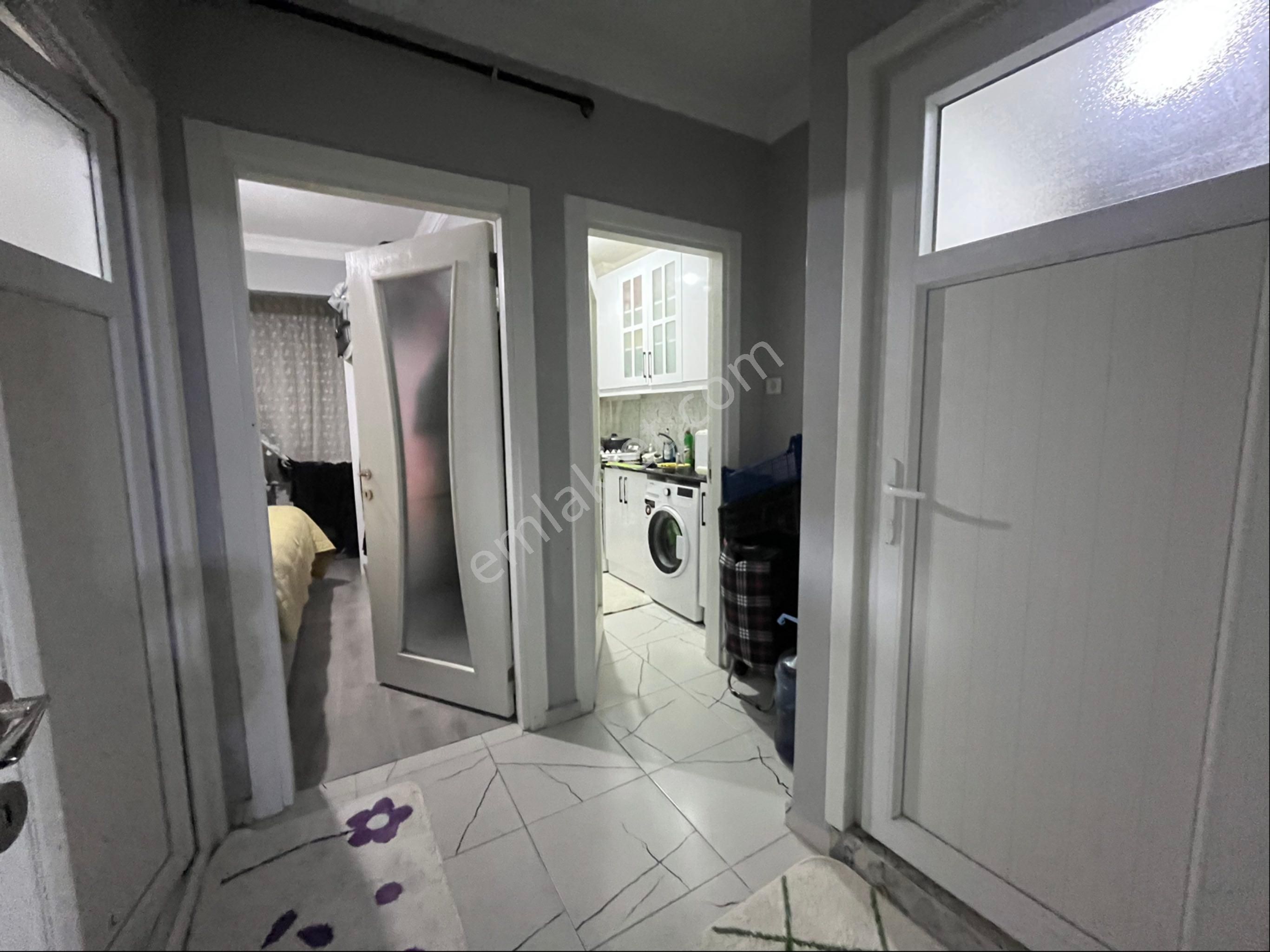 Ecem Emlaktan Kocamustafapaşa Merkezde 60m2 Ara Kat - Görsel 8