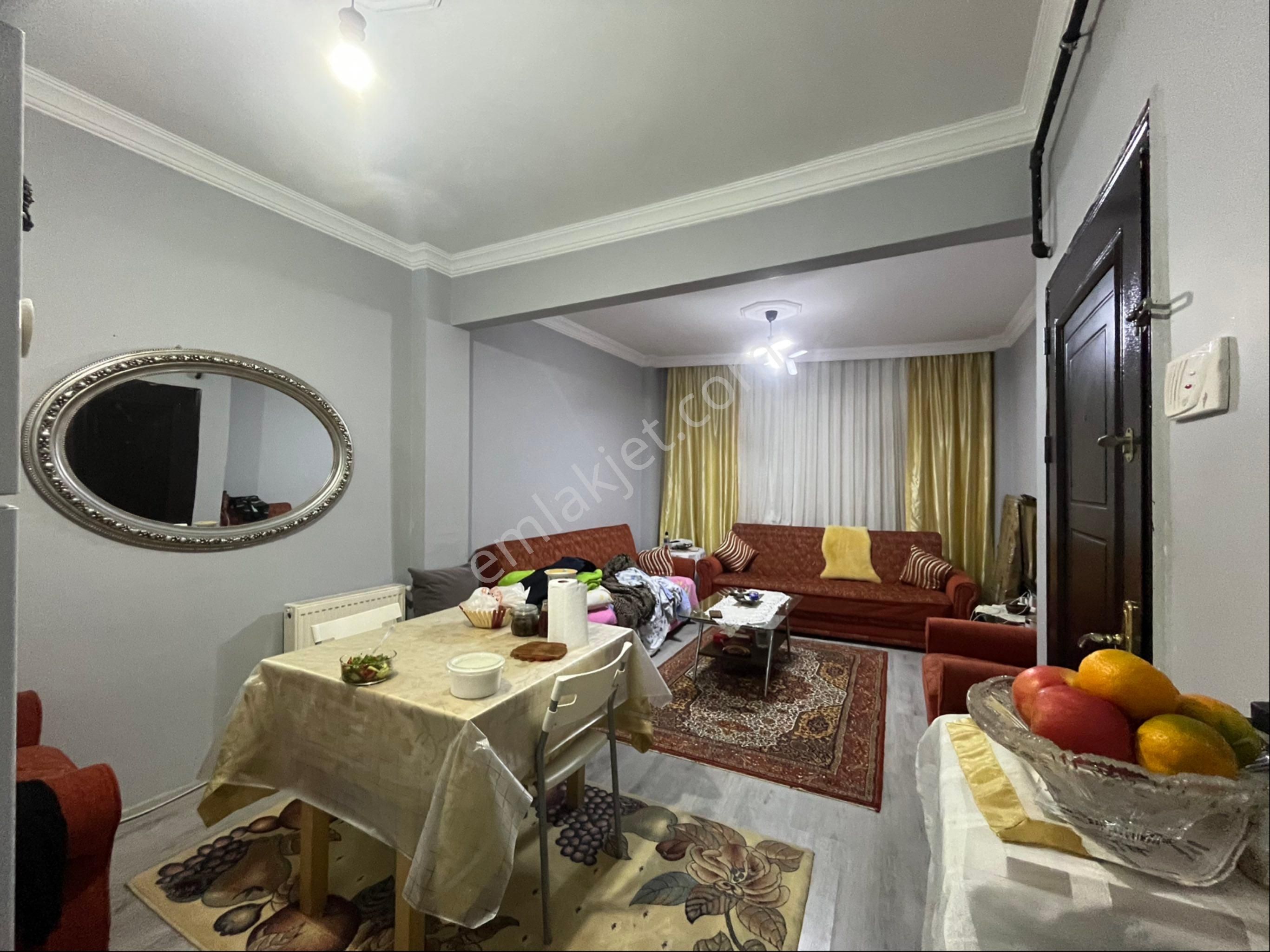 Ecem Emlaktan Kocamustafapaşa Merkezde 60m2 Ara Kat