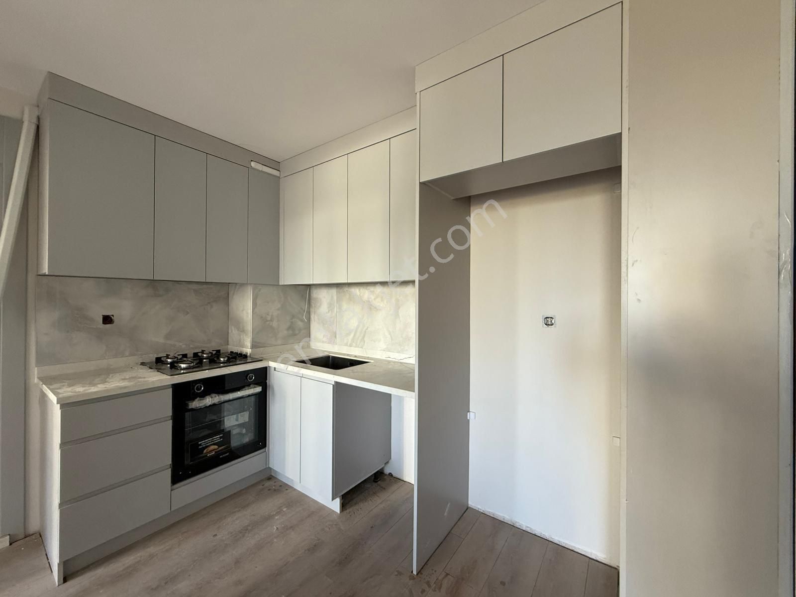 Gürselpaşa'da Yeşil Fırın Civarı/1+1/blv Üzeri/az Katlı/lüx/sıfır Bina - Görsel 31