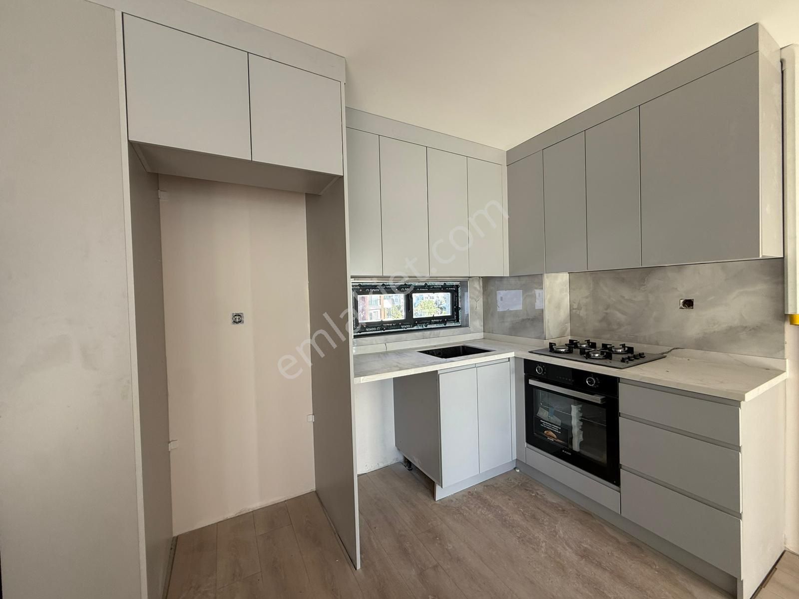 Gürselpaşa'da Yeşil Fırın Civarı/1+1/blv Üzeri/az Katlı/lüx/sıfır Bina - Görsel 12