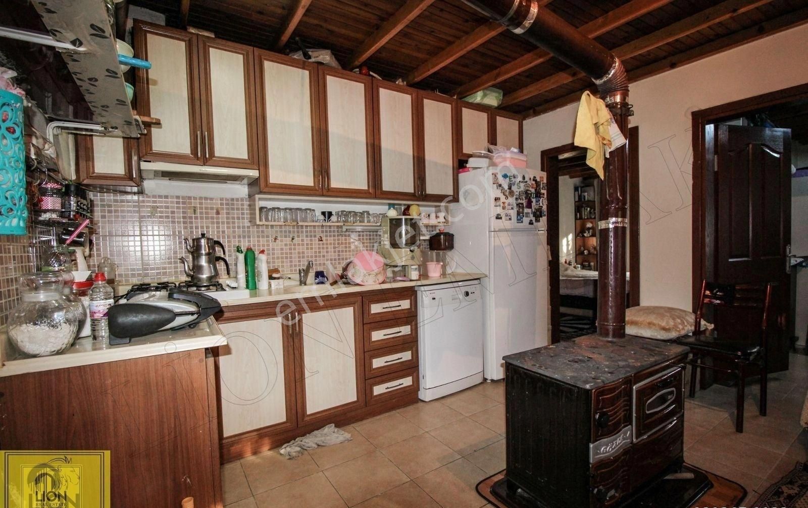 🟨⬛lıon Emlak'tan Erdek Halitpaşa'da Caddeye Yakın Doğa İle İç İçe 160m² Satılık Müstakil Ev⬛🟨 - Görsel 14