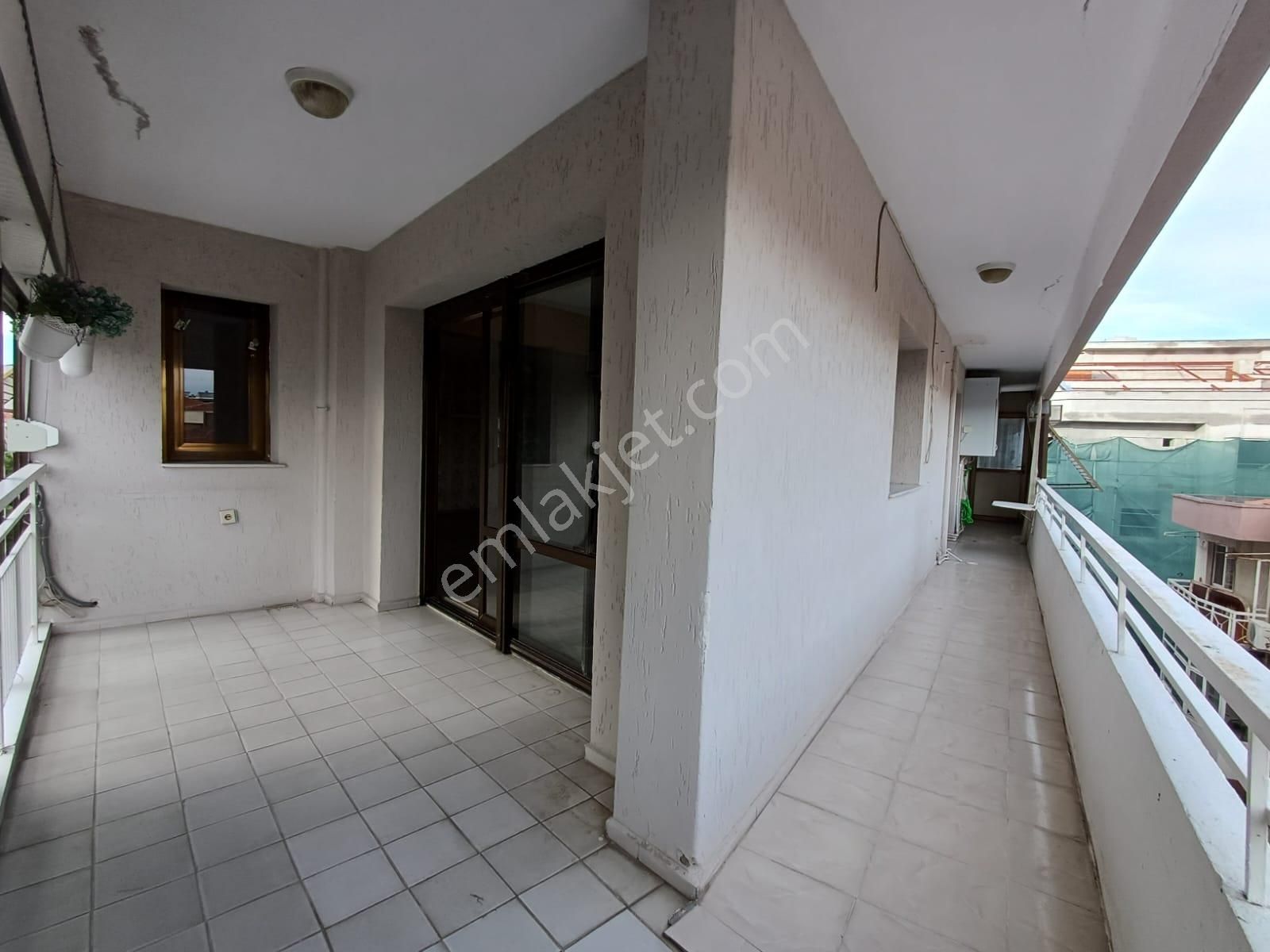 Bestekar Sadi Hoşseste Satılık 3+1 Ferah Köşe Daire - Görsel 7