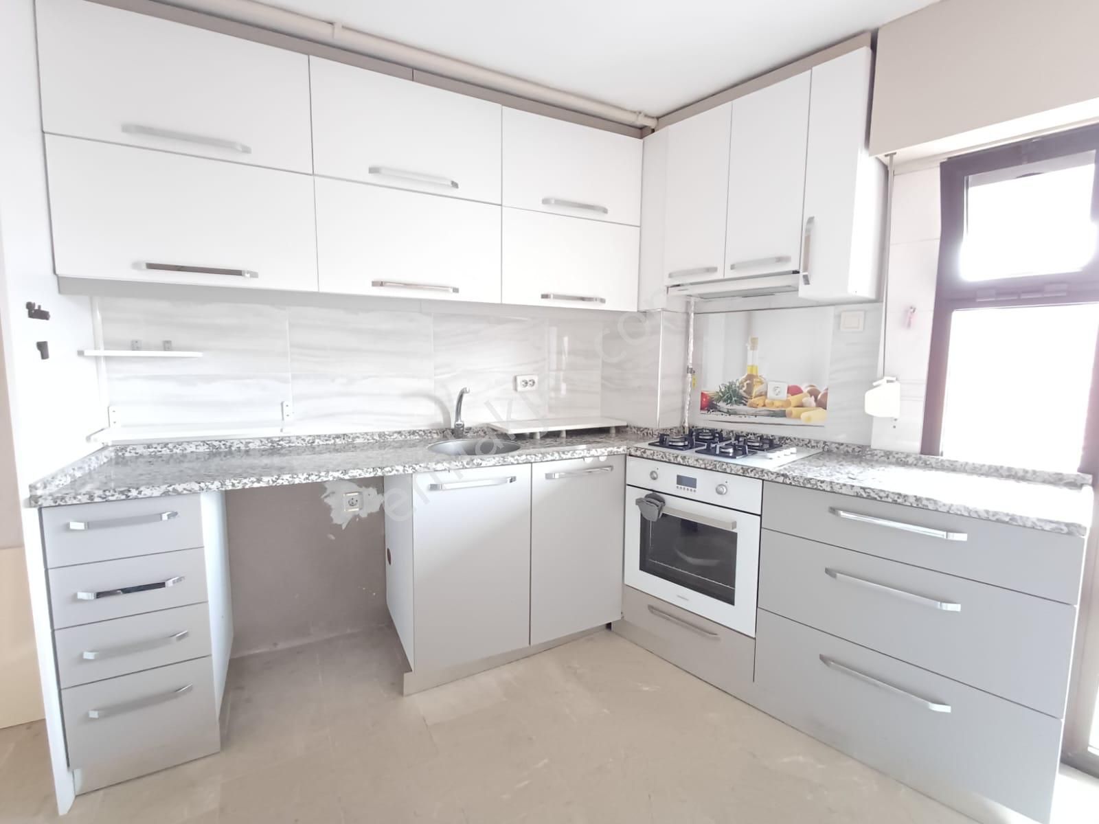 Bestekar Sadi Hoşseste Satılık 3+1 Ferah Köşe Daire - Görsel 11