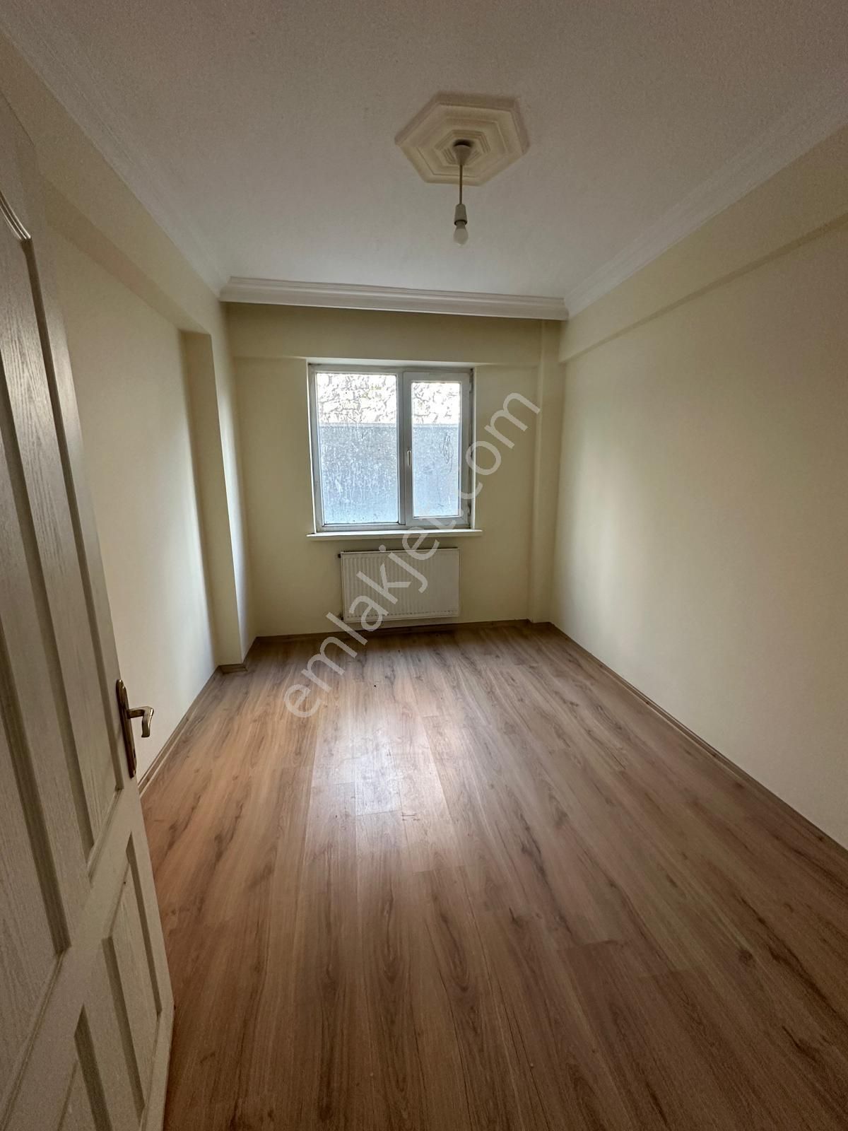 Afyon Üçok Emlaktan İstiklal Mah Satılık 3+1 Temiz Bakımlı Diare - Görsel 14